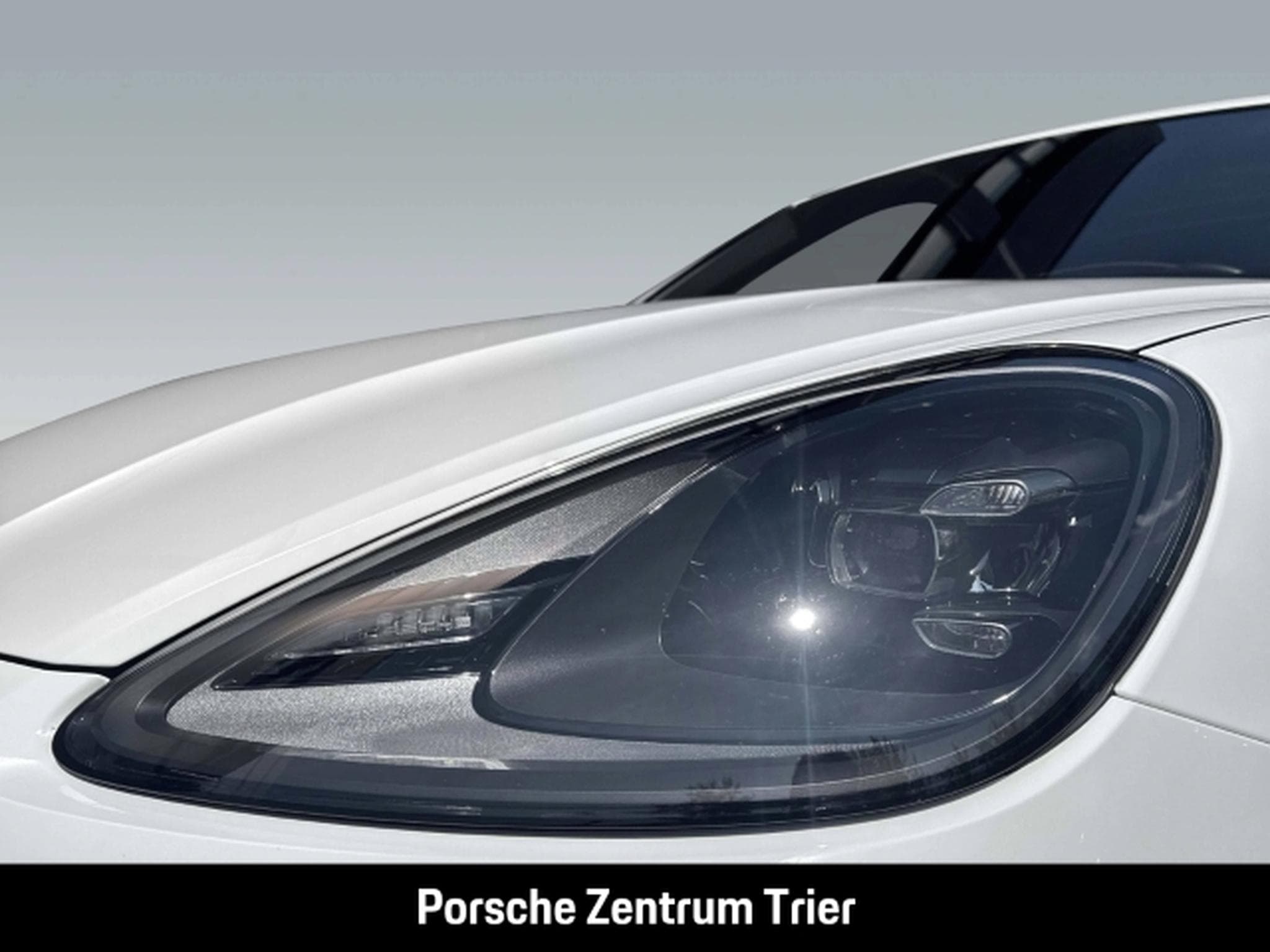 Porsche Cayenne Edition Soft-Close Head-Up BOSE (2023) - Photo 11