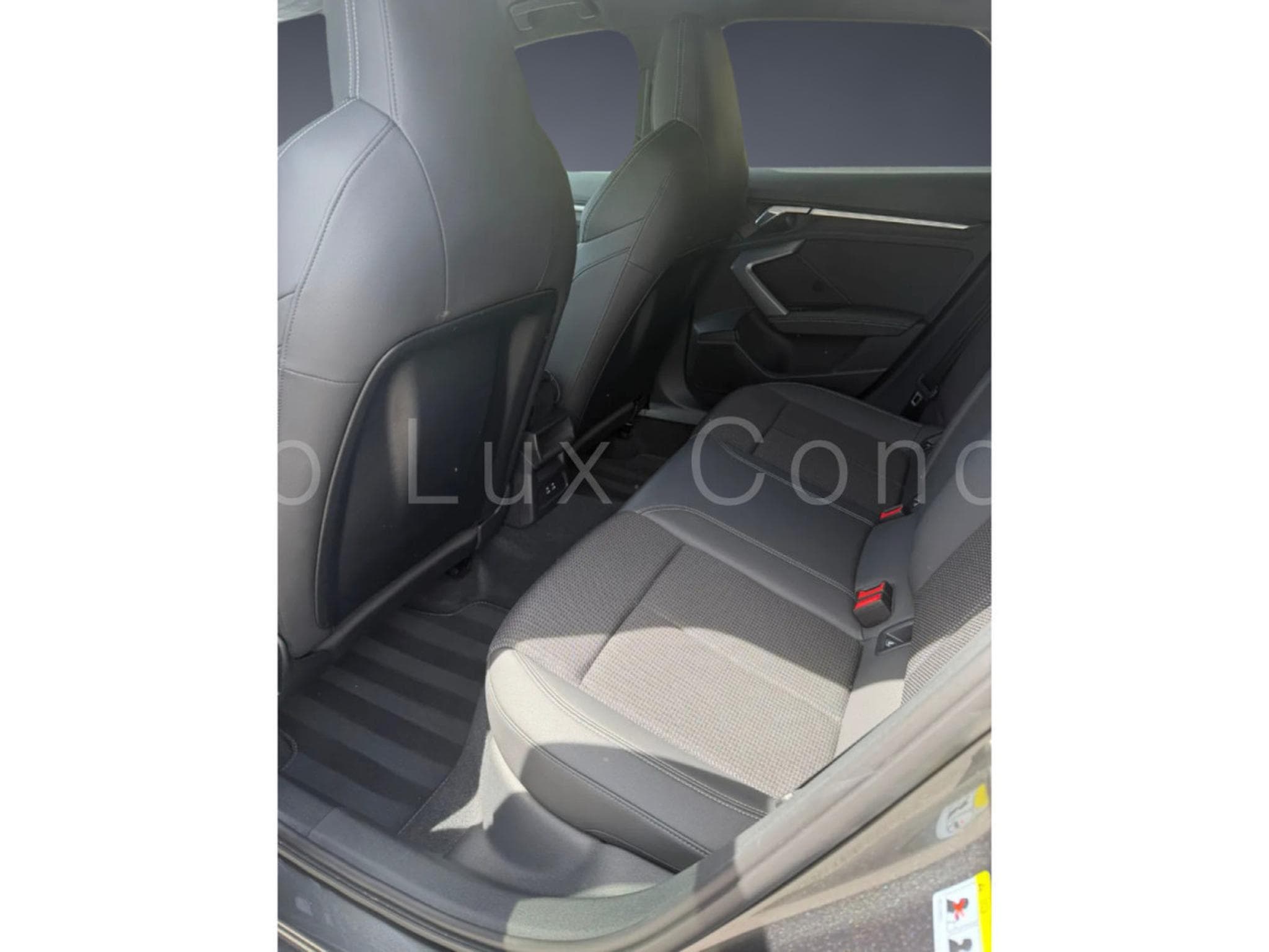 Audi A3 Sportback 40 TFSI e S line (2025) - Photo 9