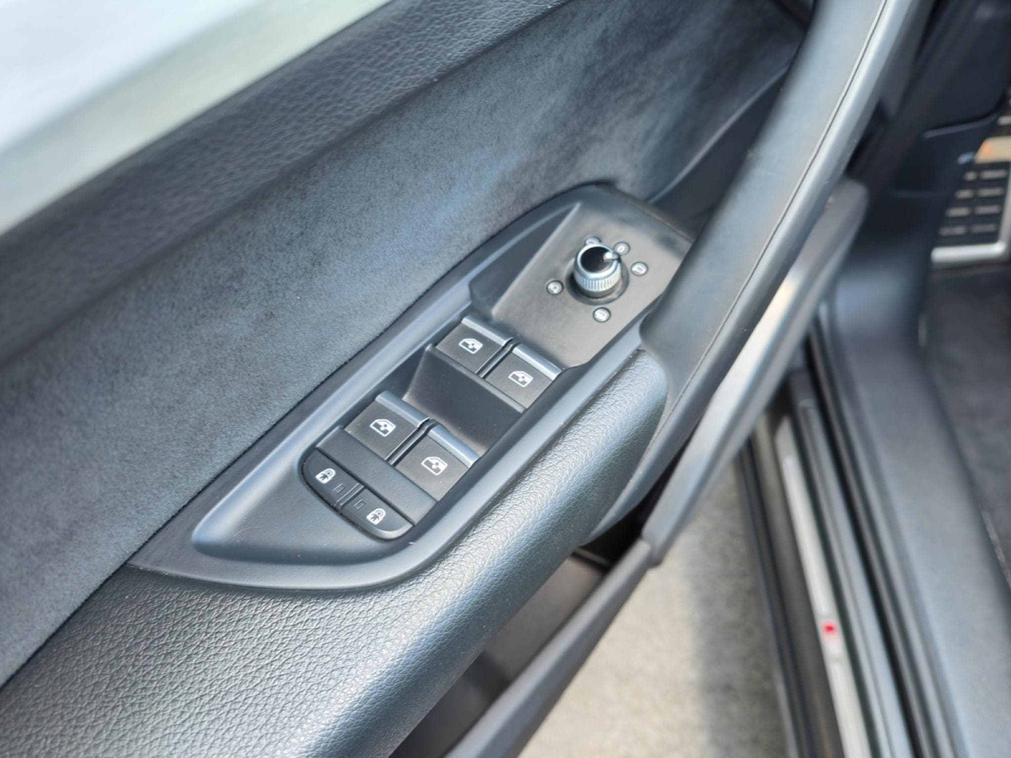 Audi SQ5 3.0 TDI V6 SPORTBACK CARPLAY TOIT OUV CAMERA SIEGES ELEC CHA (2023) - Photo 14