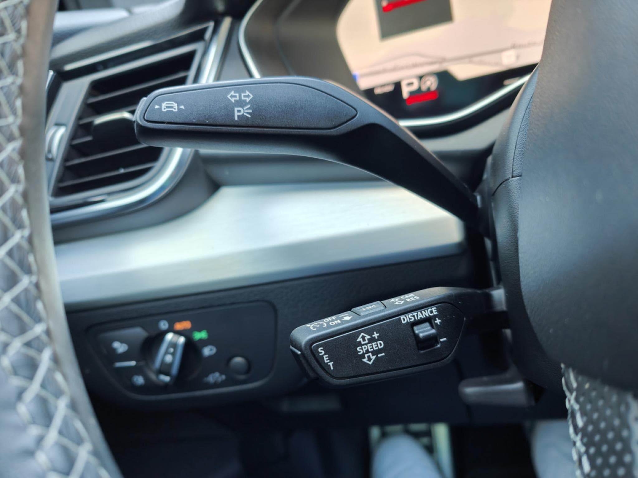 Audi SQ5 3.0 TDI V6 SPORTBACK CARPLAY TOIT OUV CAMERA SIEGES ELEC CHA (2023) - Photo 24