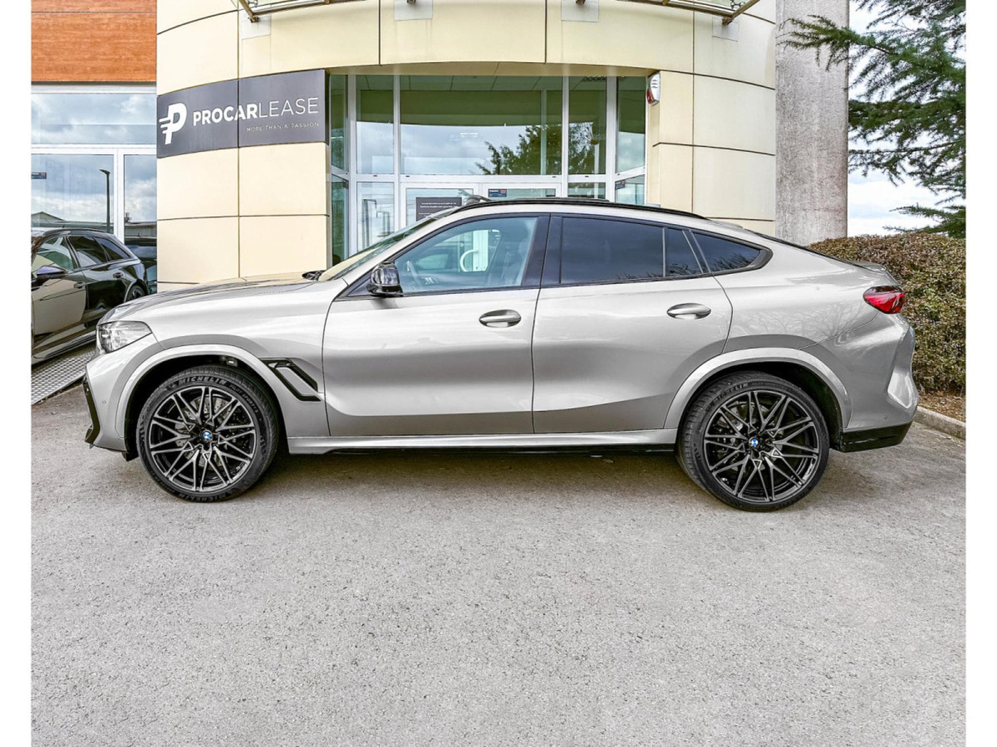 BMW X6M Competition,/Pano/Display/Soft/Keles/360° ACC+ AHK/ Laser Si (2022) - Photo 2