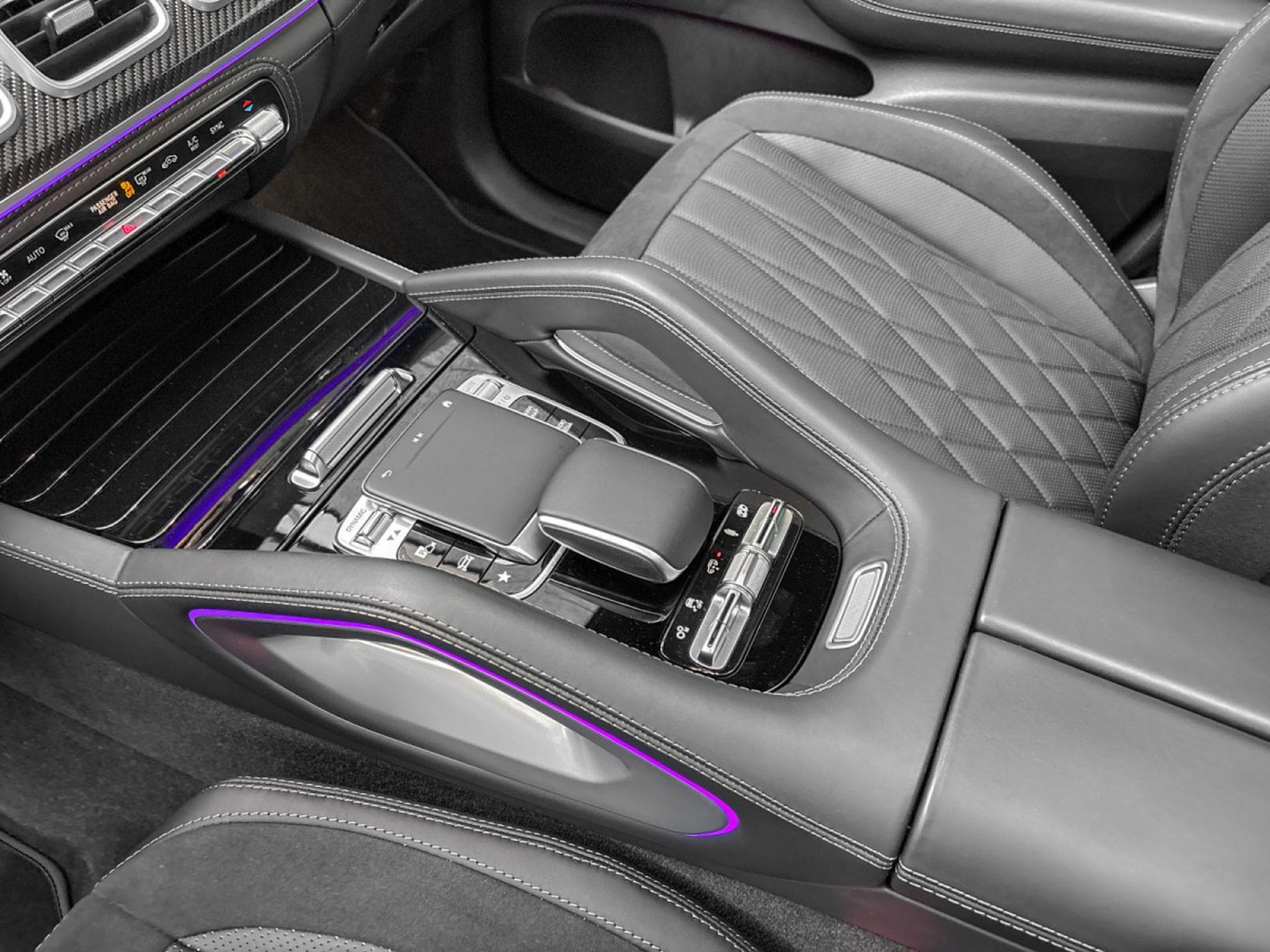 Mercedes GLE 53 AMG COUPE 4MATIC+ /CARBON/HUD/SUSPENSION (2024) - Photo 21