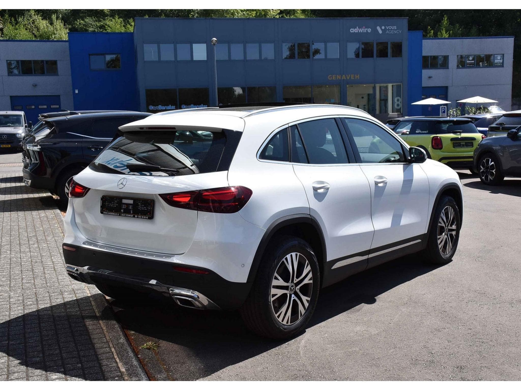 Mercedes GLA 200 CDI Progressive 8G-Tronic PANO CHFF ADD LANE GPS CAM 1° MAIN (2024) - Photo 4