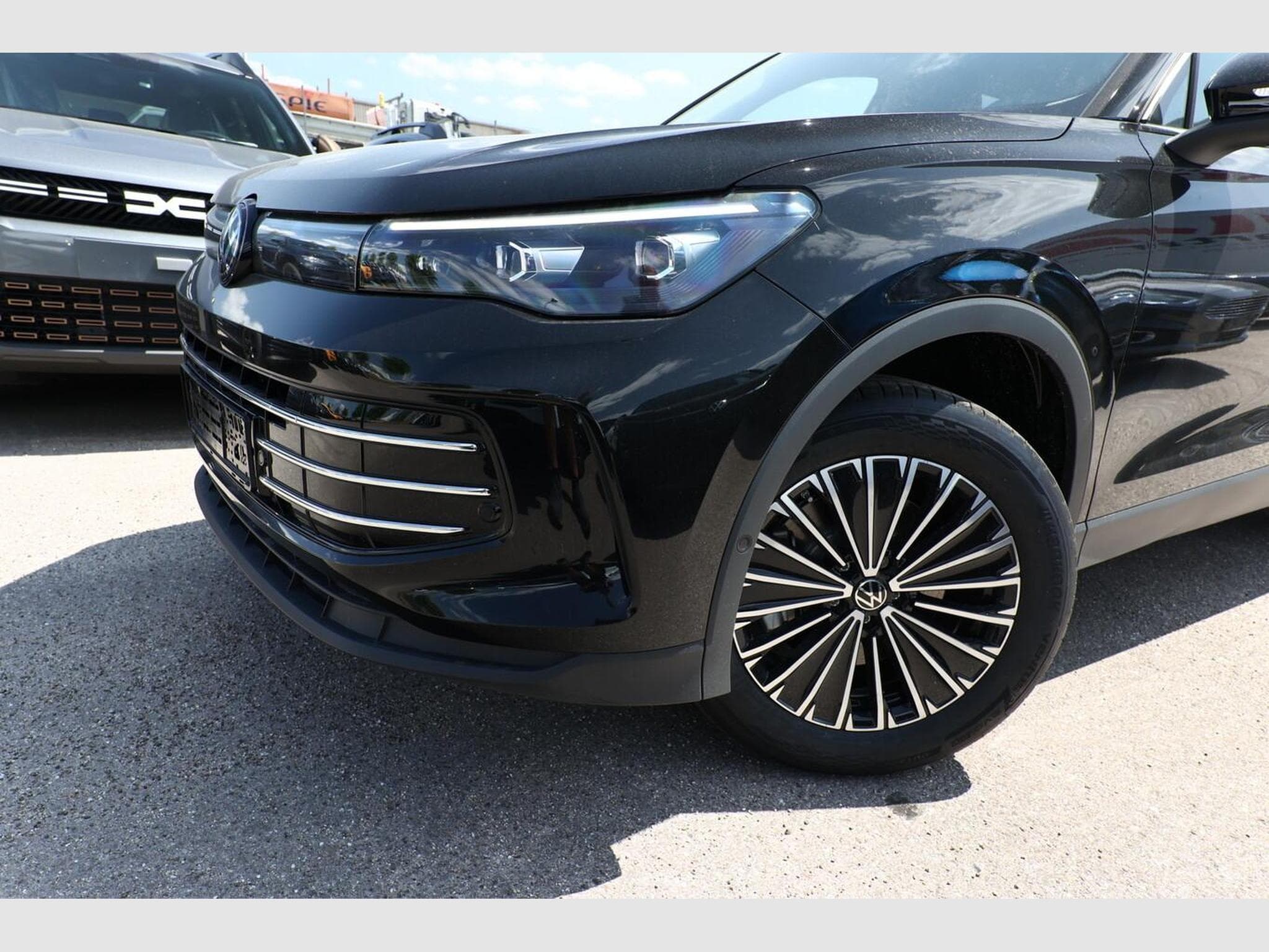 VW Tiguan Eleg. 4M Nav (2026) - Photo 5