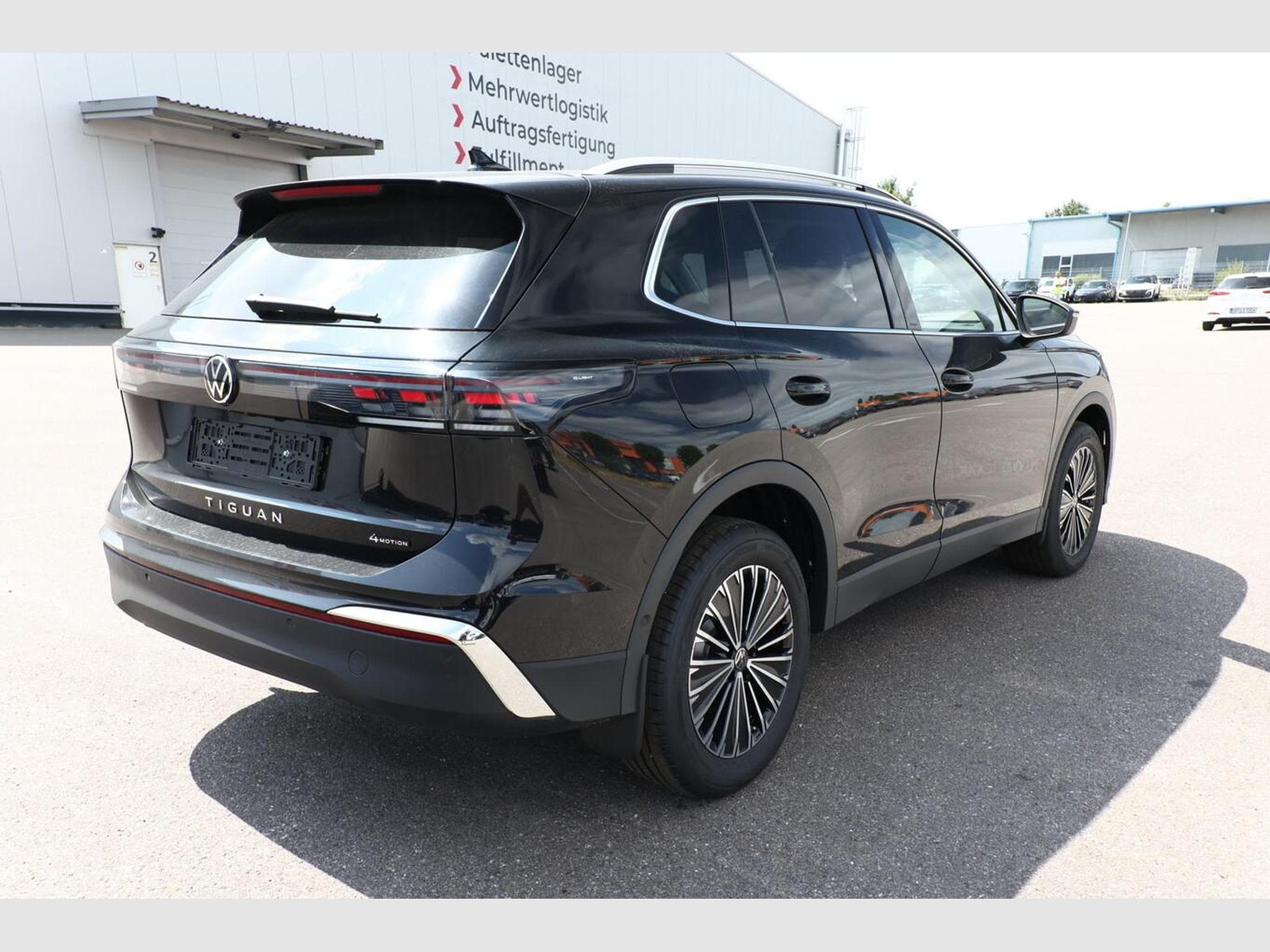 VW Tiguan Eleg. 4M Nav (2026) - Photo 3