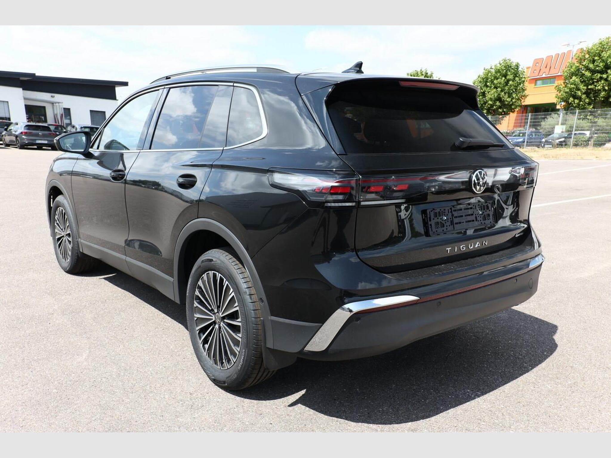 VW Tiguan Eleg. 4M Nav (2026) - Photo 4