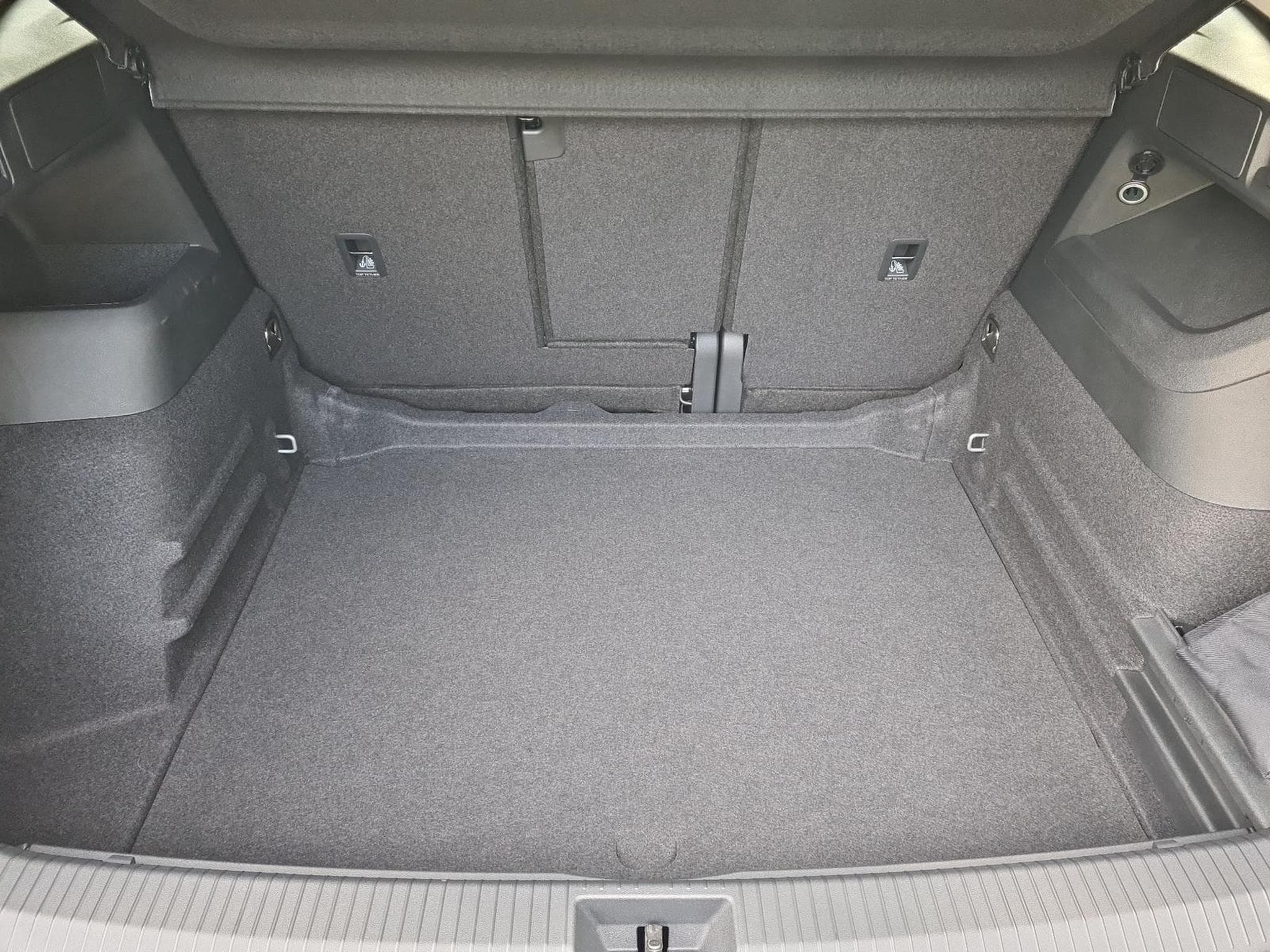VW Tiguan 1.5 eTSI 110 kW Trend (2026) - Photo 8