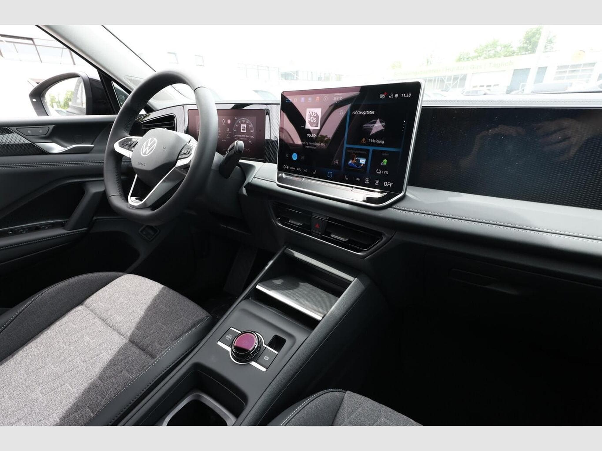 VW Tiguan PHEV 5JGarantie IQ.Drive (2026) - Photo 9