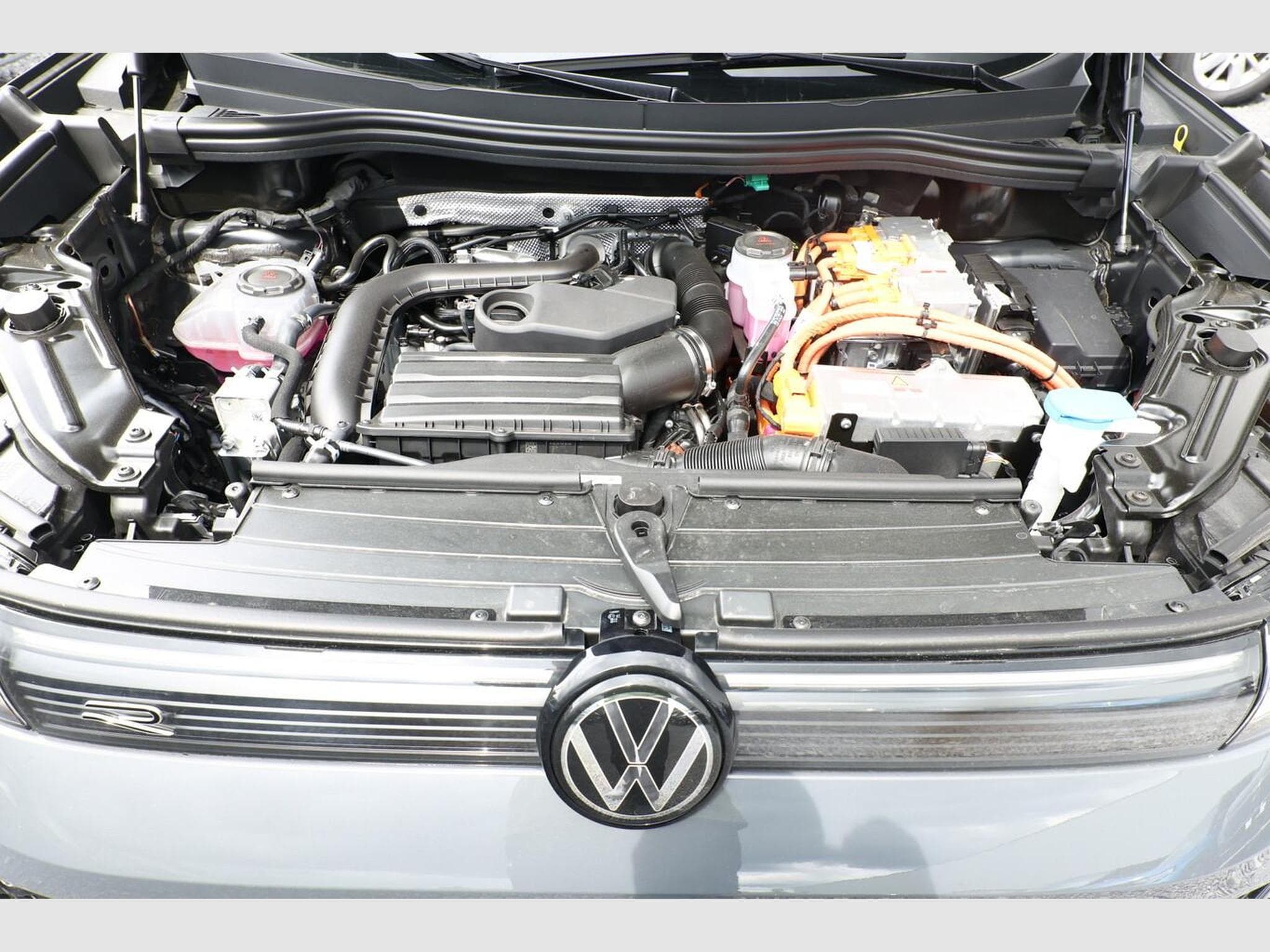 VW Tiguan R-Line (2026) - Photo 12