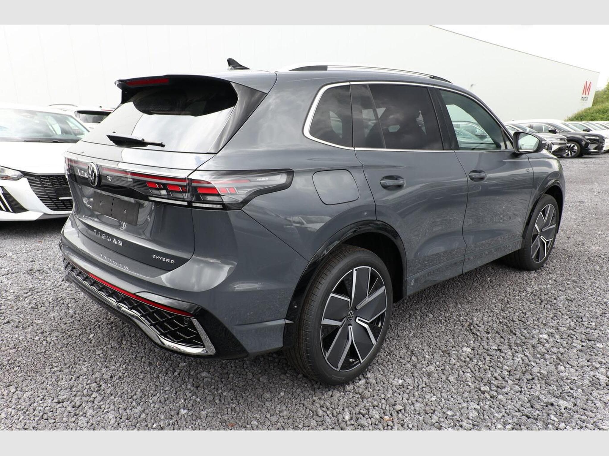 VW Tiguan R-Line (2026) - Photo 3