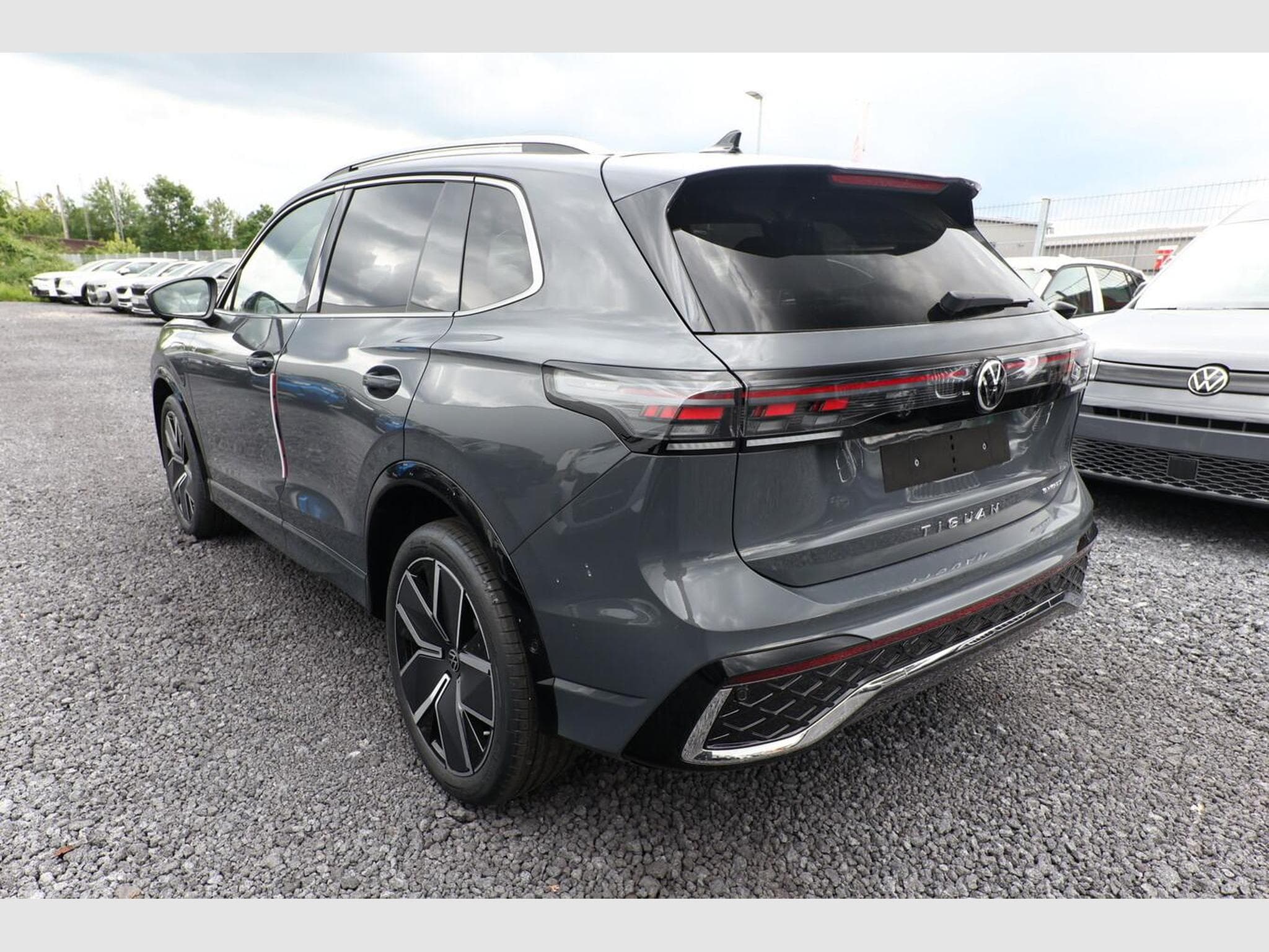 VW Tiguan R-Line (2026) - Photo 4