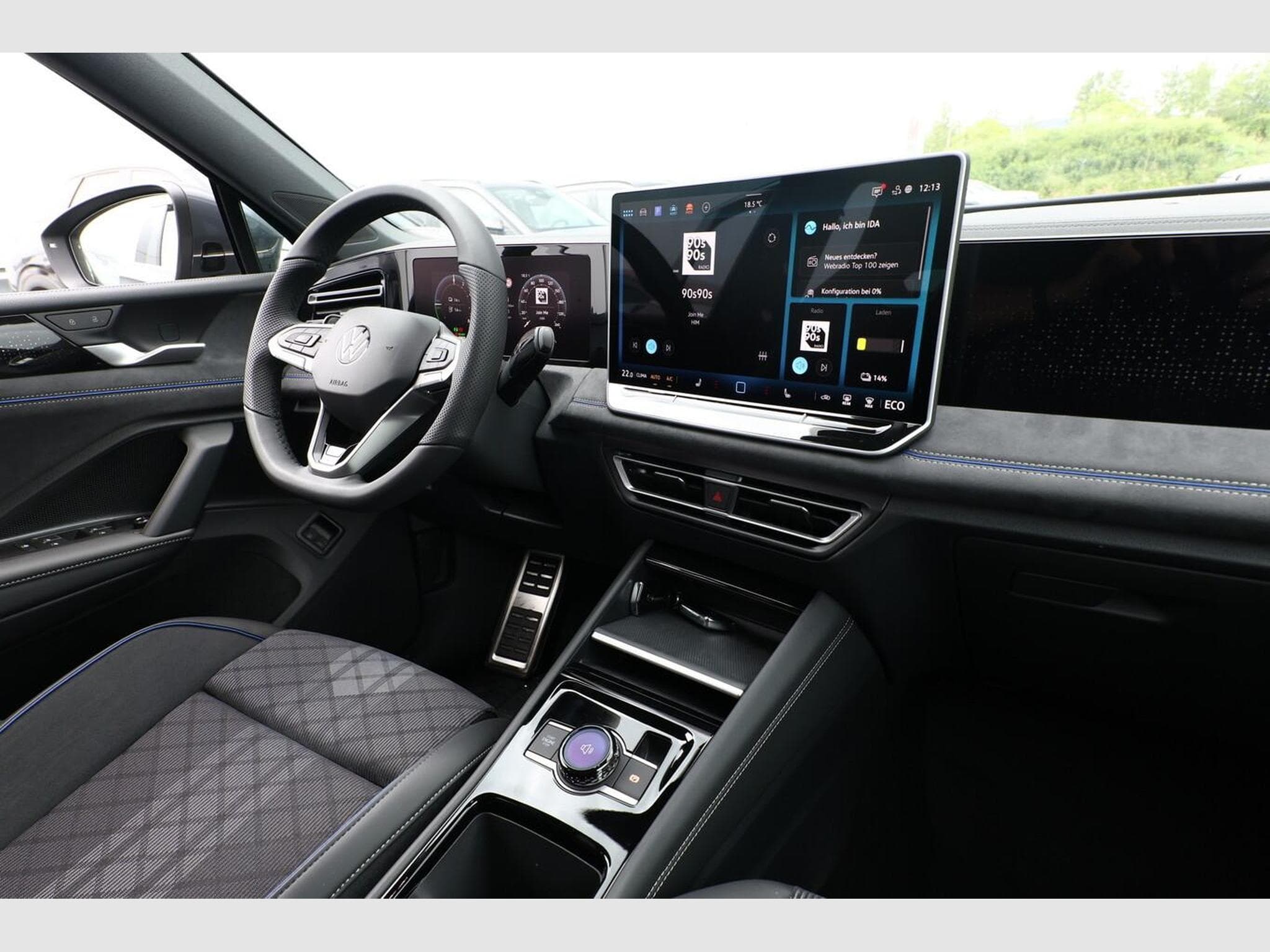 VW Tiguan R-Line (2026) - Photo 9