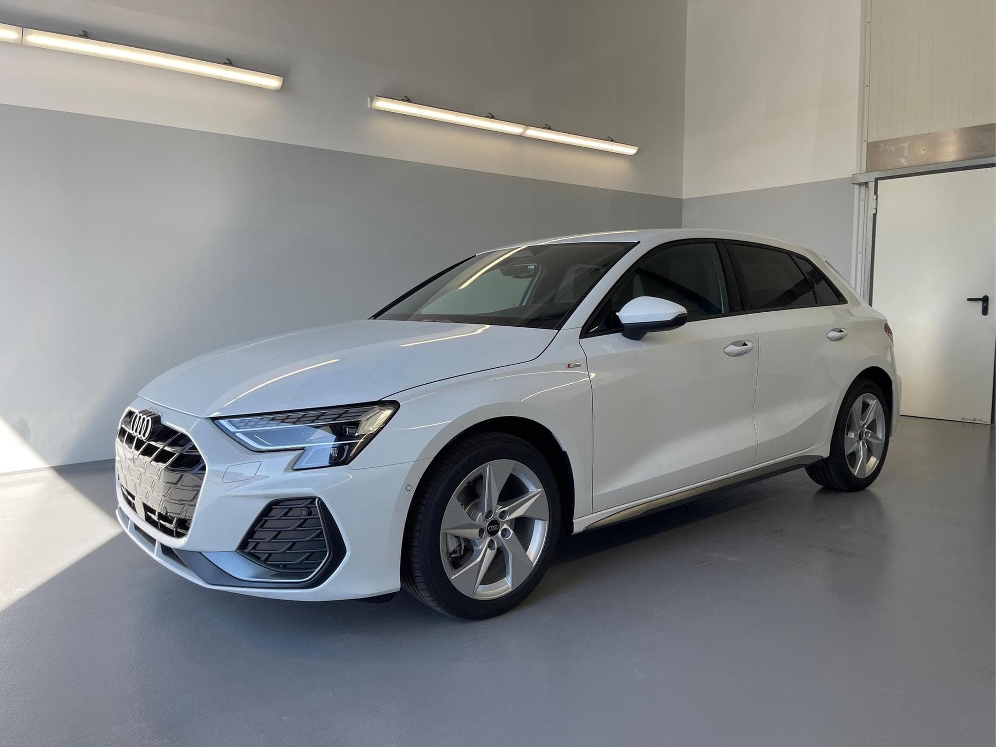 Audi A3 Sportback S line (2026) - Photo 1