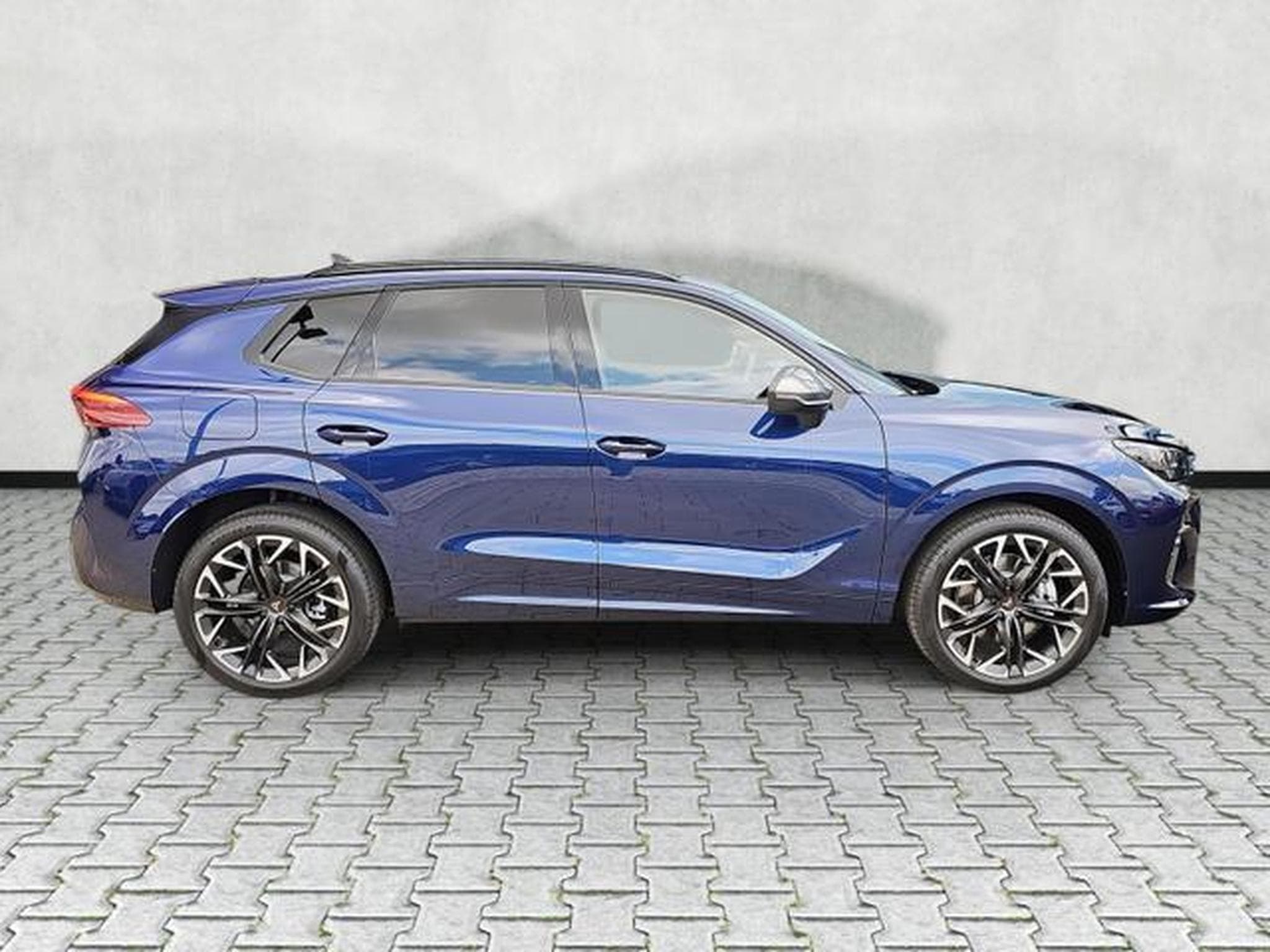 Cupra Terramar 1.5 e-Hybrid 150 kW (2026) - Photo 8