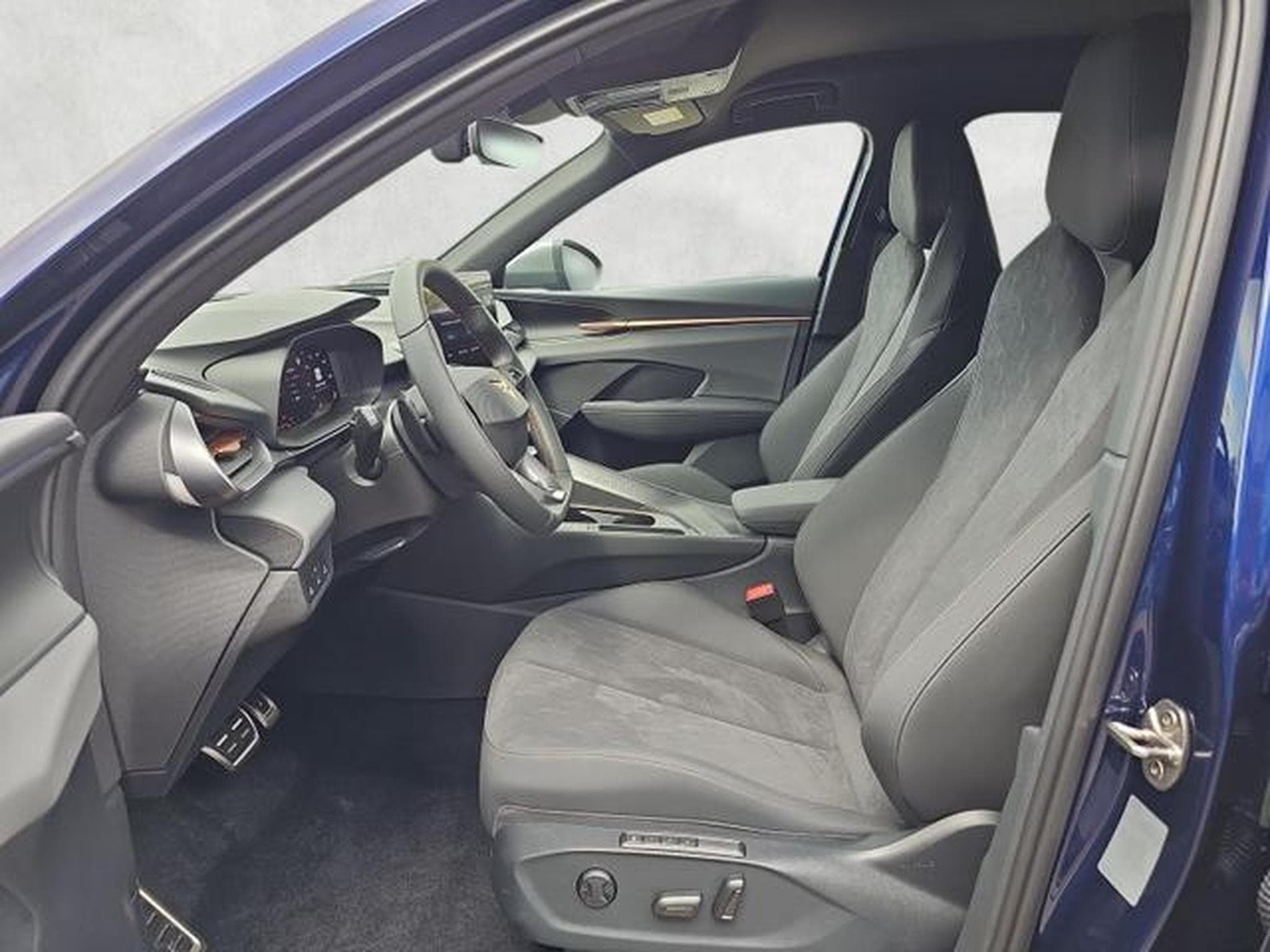 Cupra Terramar 1.5 e-Hybrid 150 kW (2026) - Photo 9