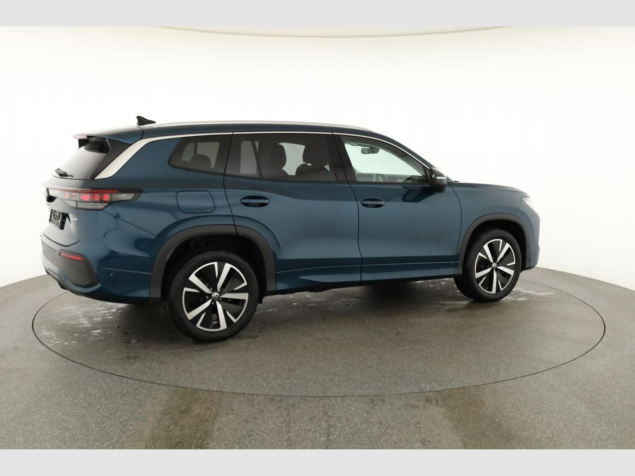 VW Tayron 1.5 TSI eHybrid 150 kW Life (2025) - Photo 23