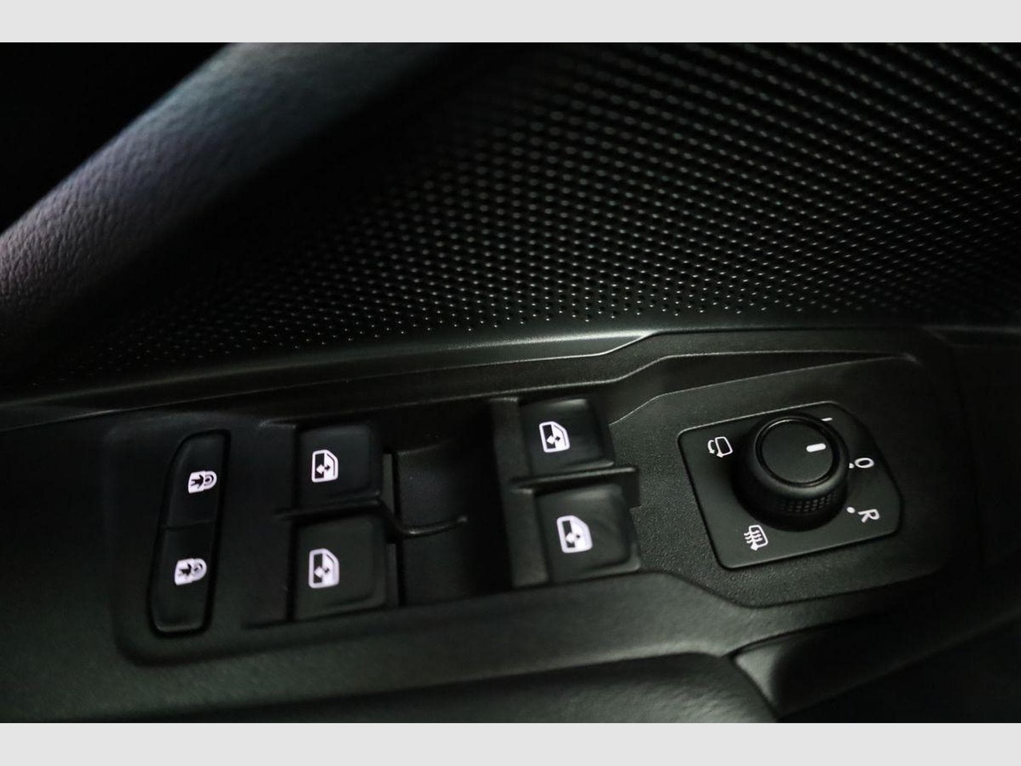 VW Tayron 1.5 TSI eHybrid 150 kW Life (2025) - Photo 7