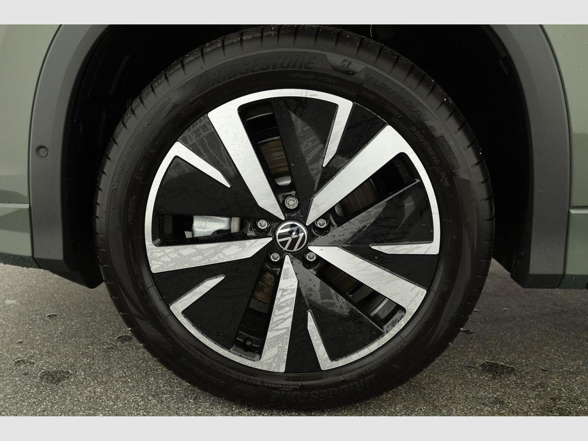 VW Tayron 1.5 TSI eHybrid 150 kW Life (2026) - Photo 16