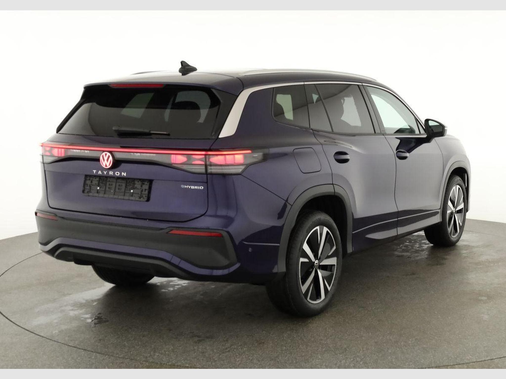 VW Tayron 1.5 TSI eHybrid 150 kW Life (2025) - Photo 2