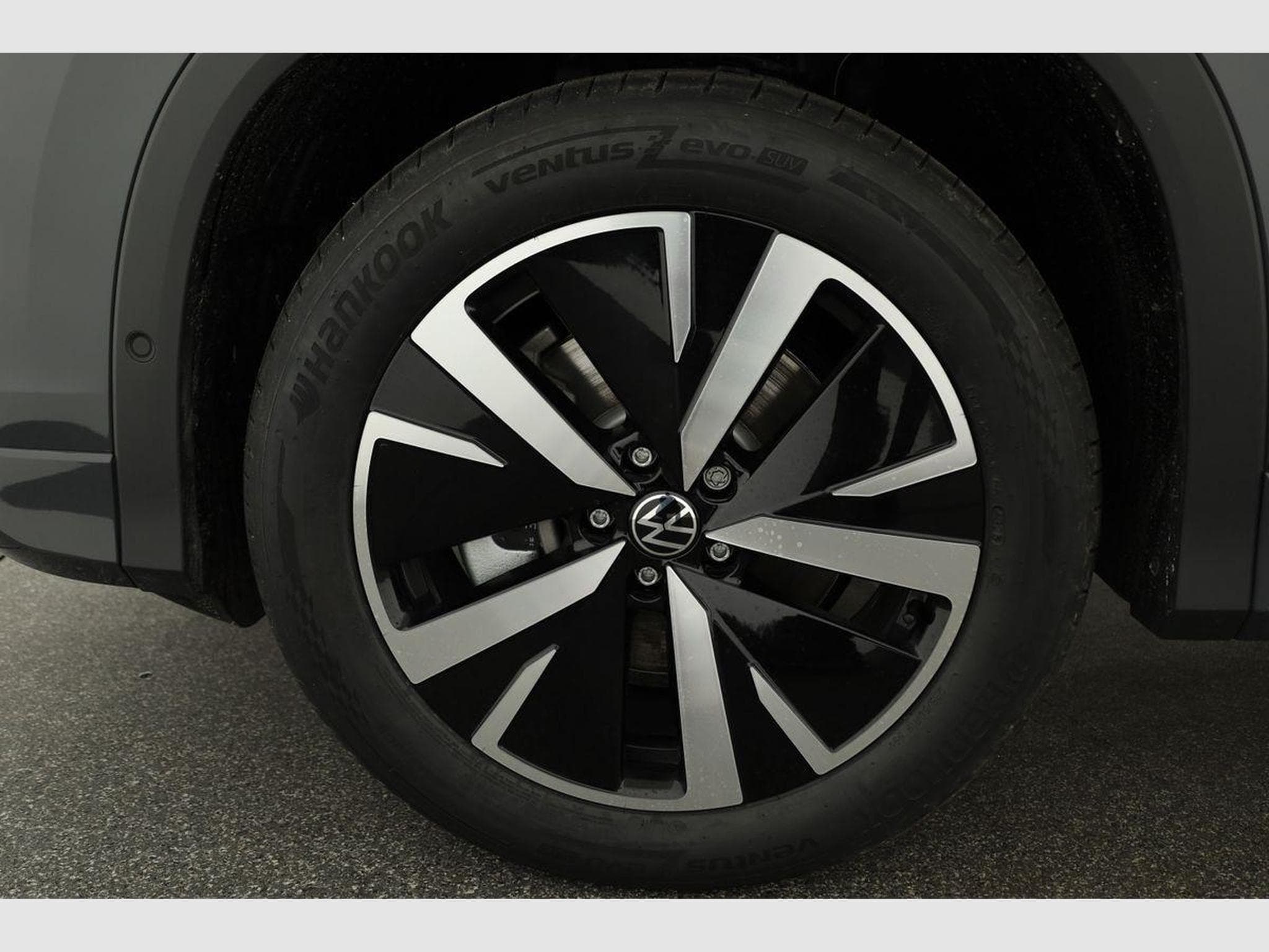 VW Tayron 1.5 TSI eHybrid 150 kW Life (2026) - Photo 15