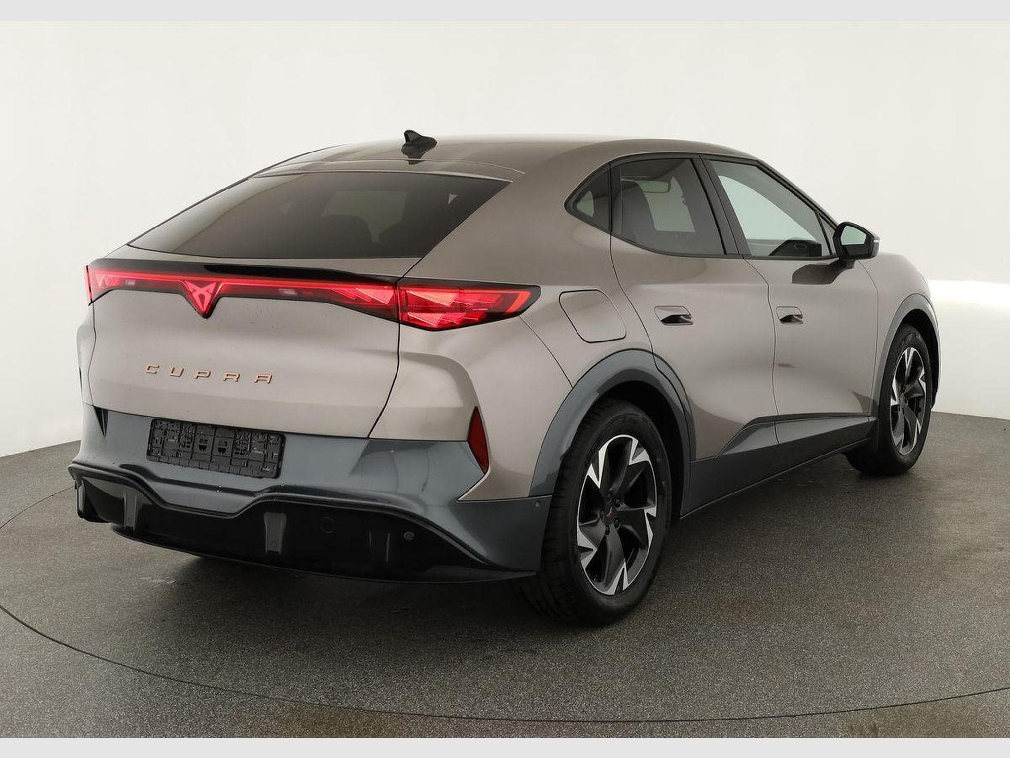 Cupra Tavascan 210 kW Endurance (2026) - Photo 2