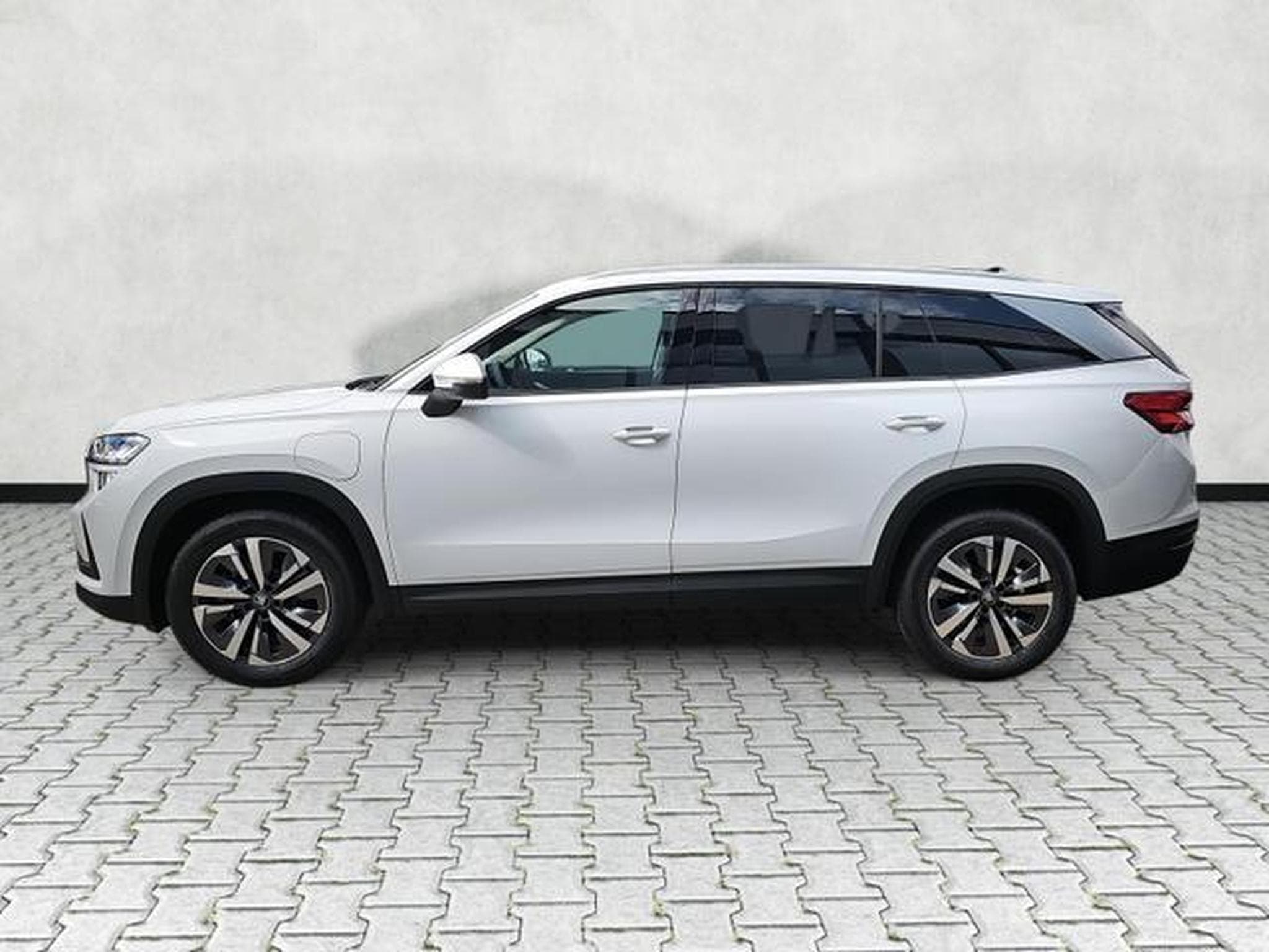 Skoda Kodiaq 1.5 TSI iV 150 kW Selection (2026) - Photo 4