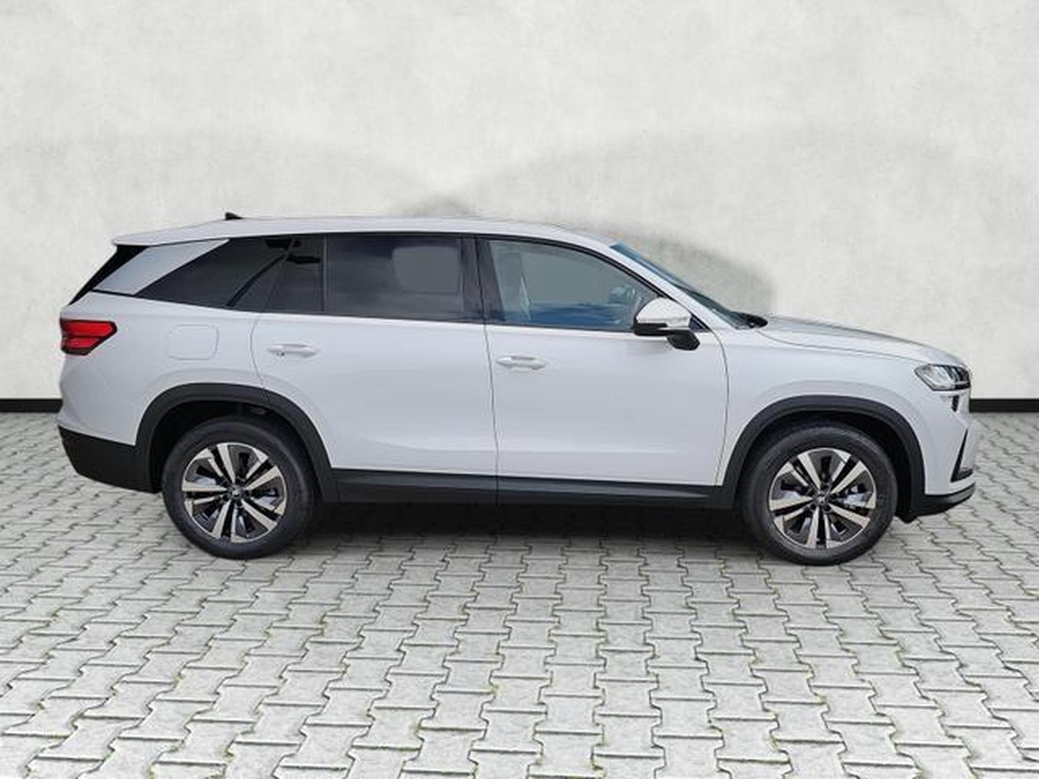 Skoda Kodiaq 1.5 TSI iV 150 kW Selection (2026) - Photo 8