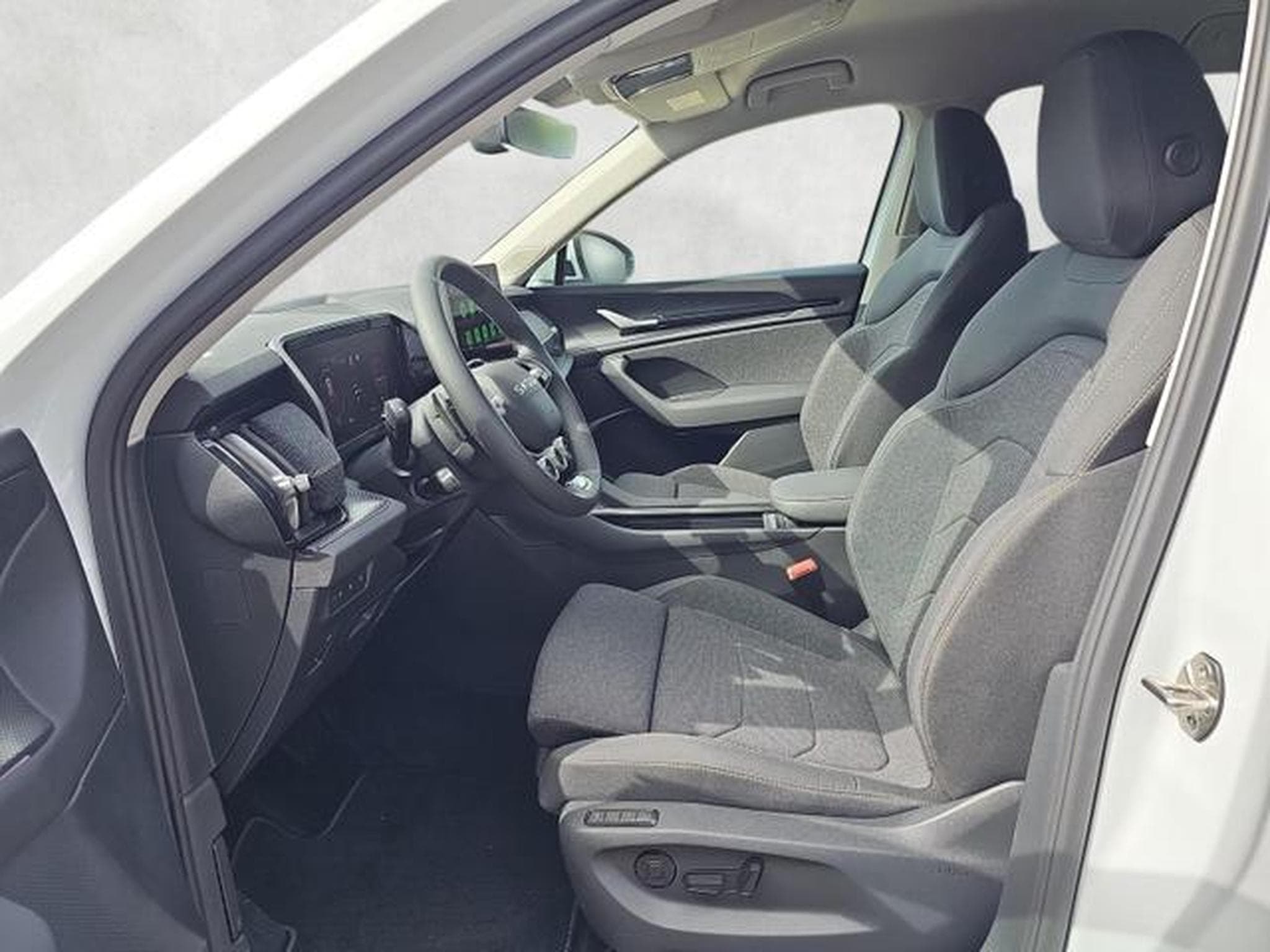 Skoda Kodiaq 1.5 TSI iV 150 kW Selection (2026) - Photo 9
