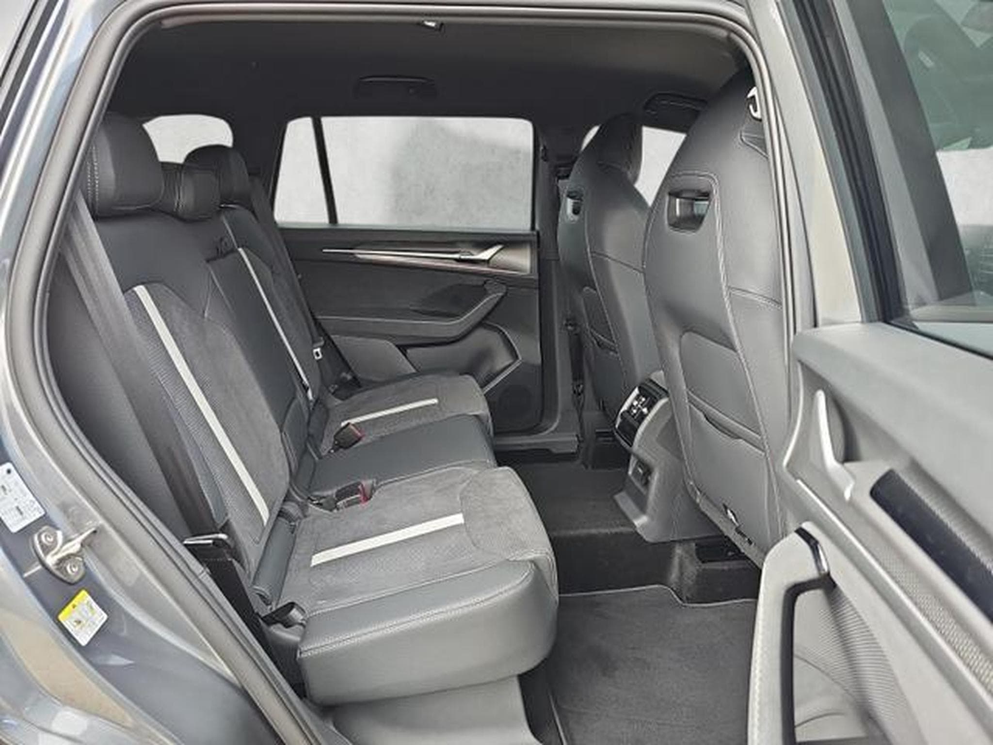 Skoda Kodiaq 1.5 TSI iV 150 kW Sportline (2026) - Photo 13