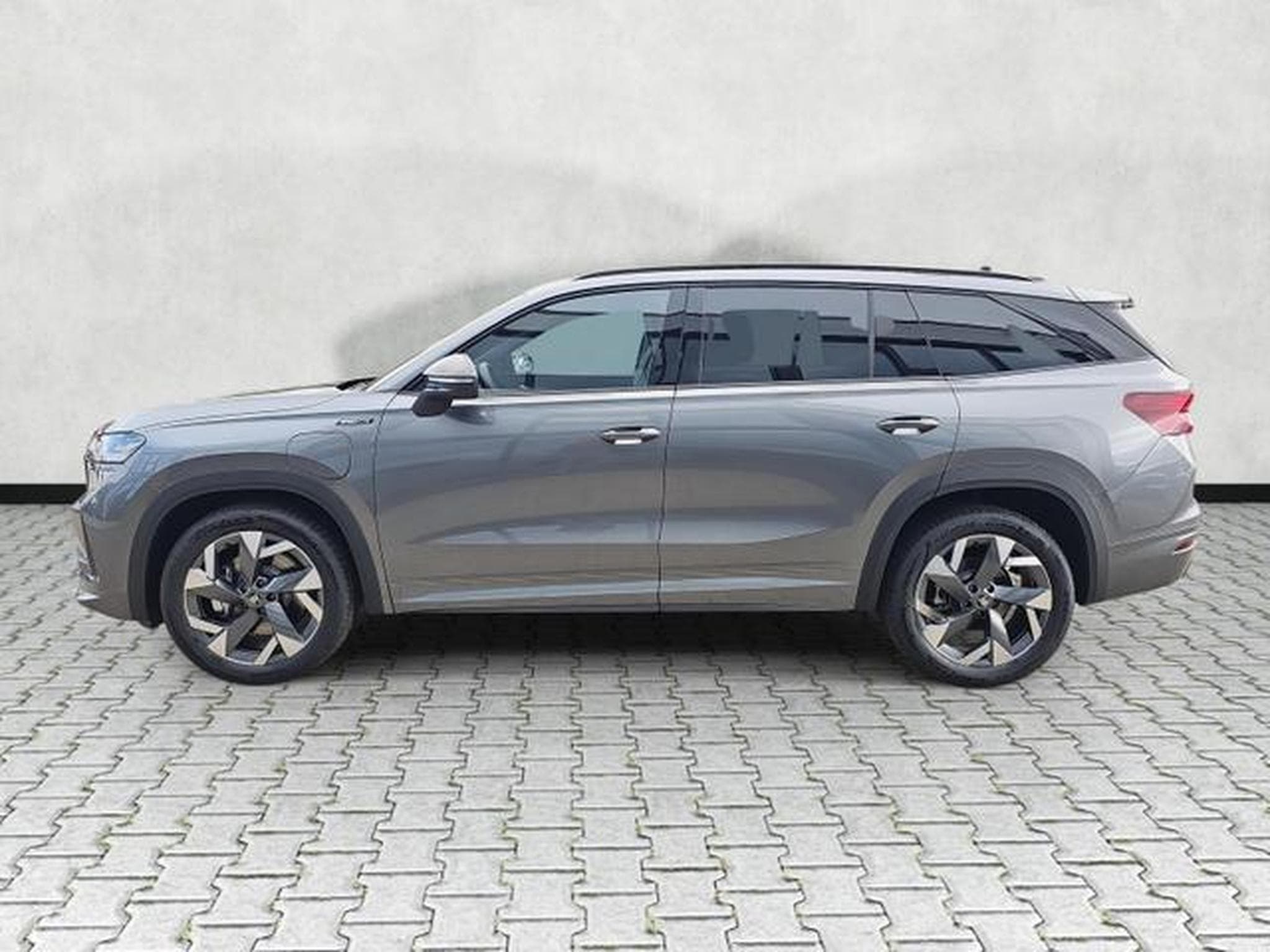 Skoda Kodiaq 1.5 TSI iV 150 kW Sportline (2026) - Photo 4