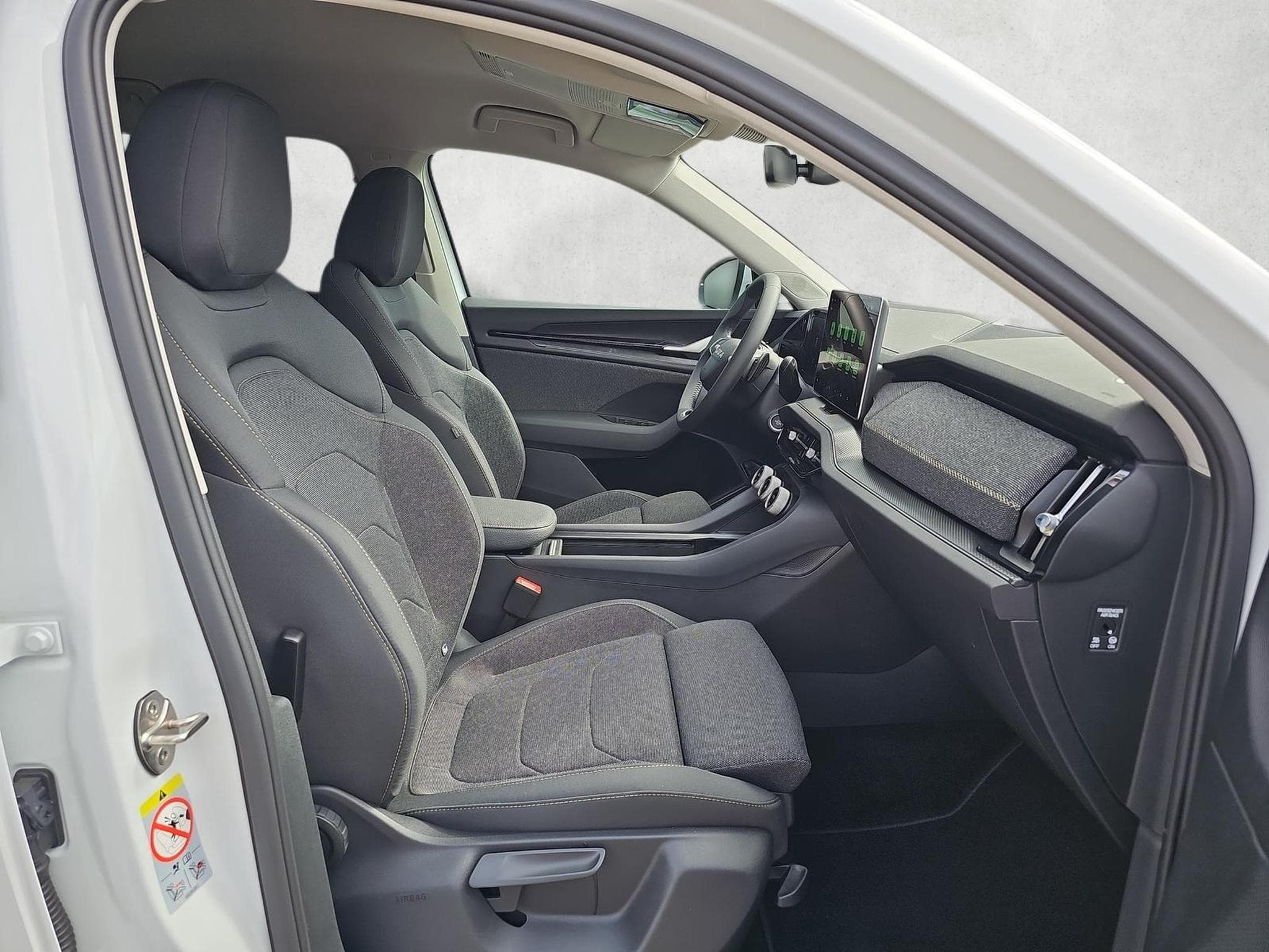 Skoda Kodiaq 1.5 TSI iV 150 kW Selection (2026) - Photo 10