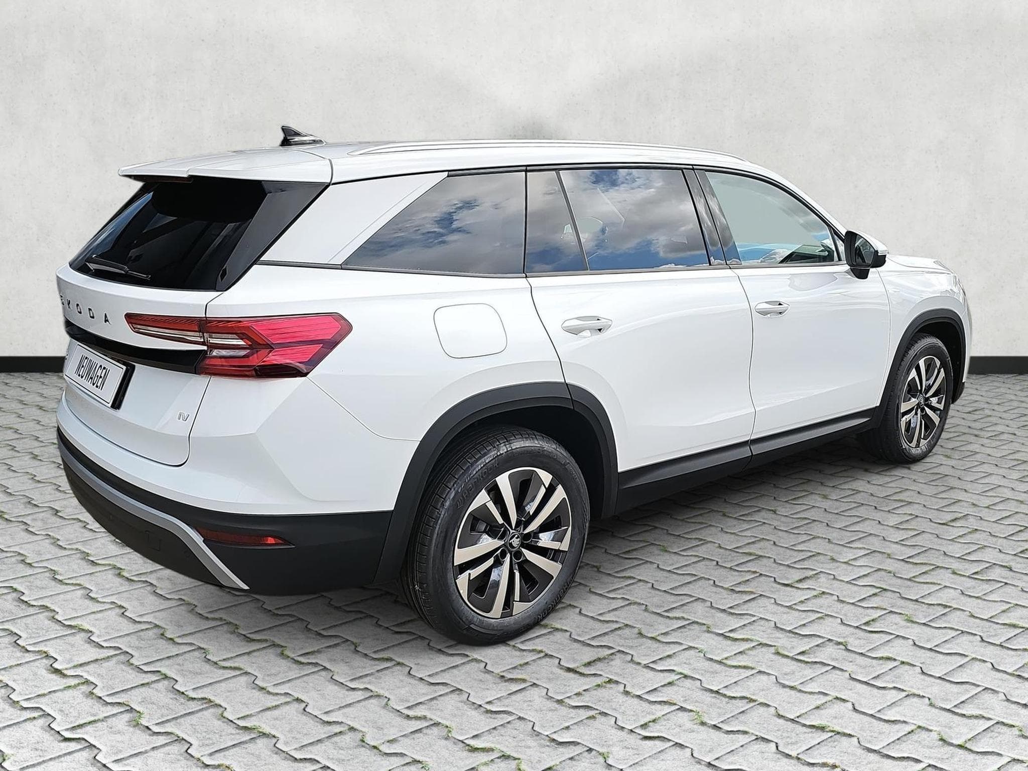 Skoda Kodiaq 1.5 TSI iV 150 kW Selection (2026) - Photo 7