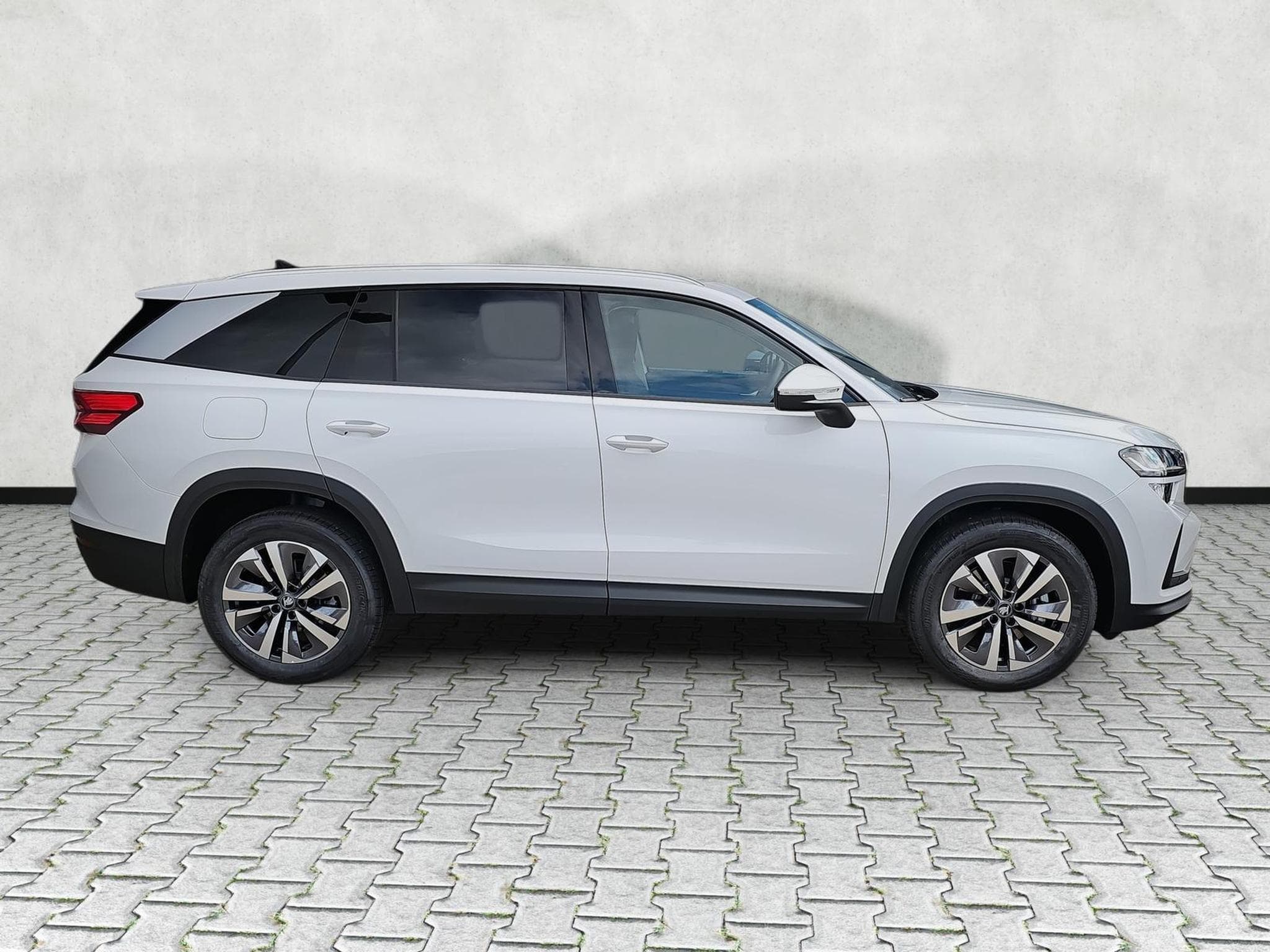 Skoda Kodiaq 1.5 TSI iV 150 kW Selection (2026) - Photo 8