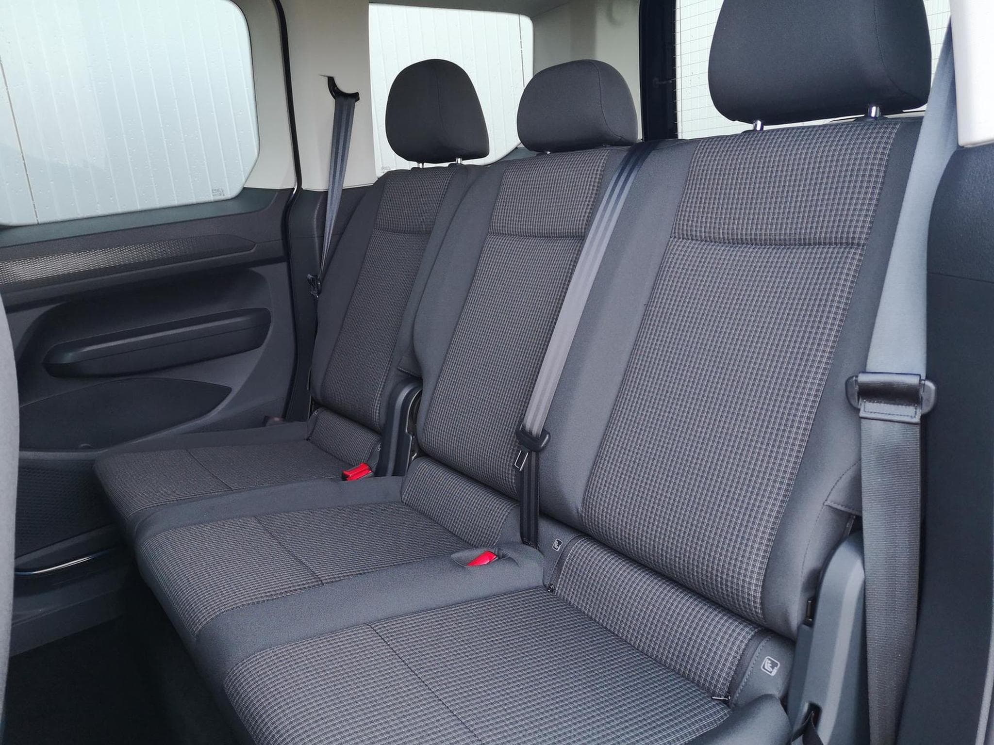 VW Caddy Basis (2026) - Photo 10