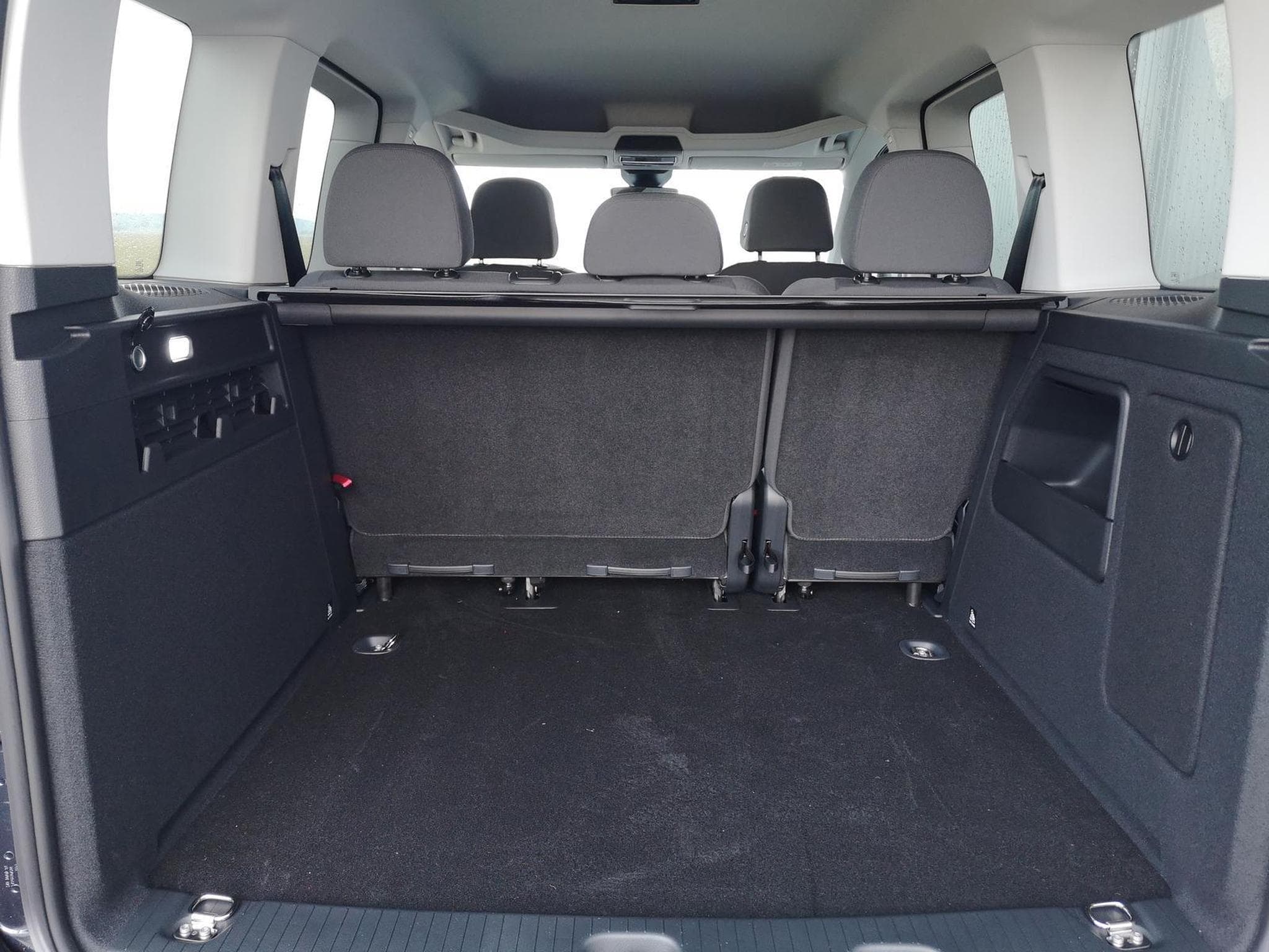 VW Caddy Basis (2026) - Photo 11