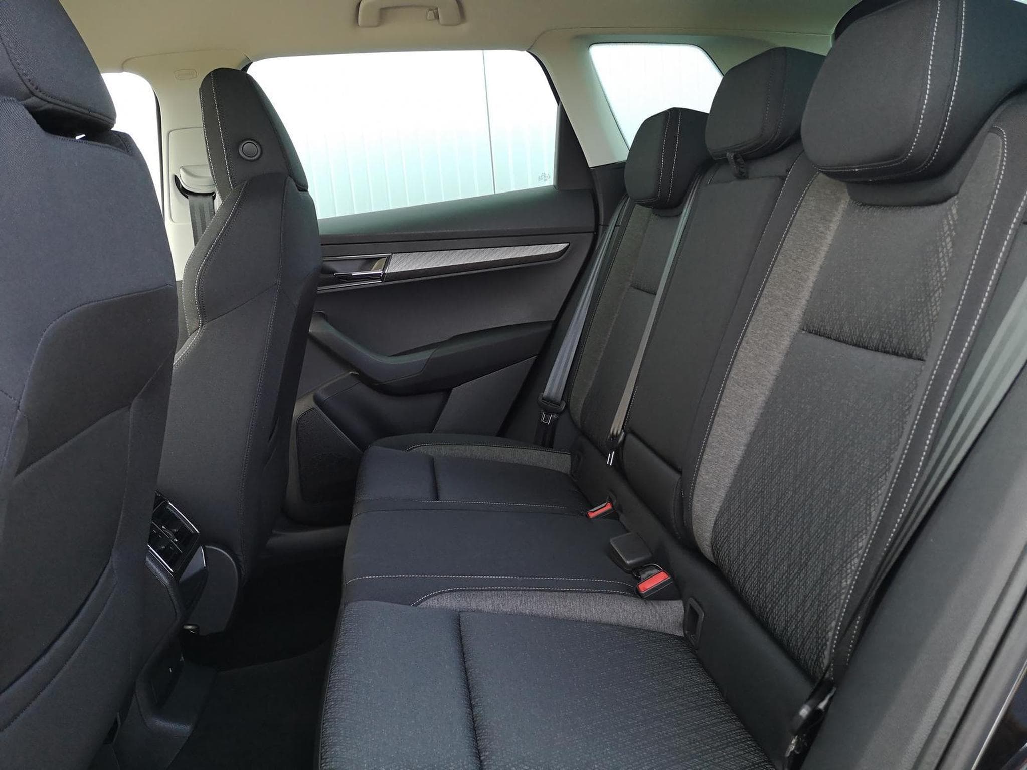 Skoda Karoq Selection (2026) - Photo 9