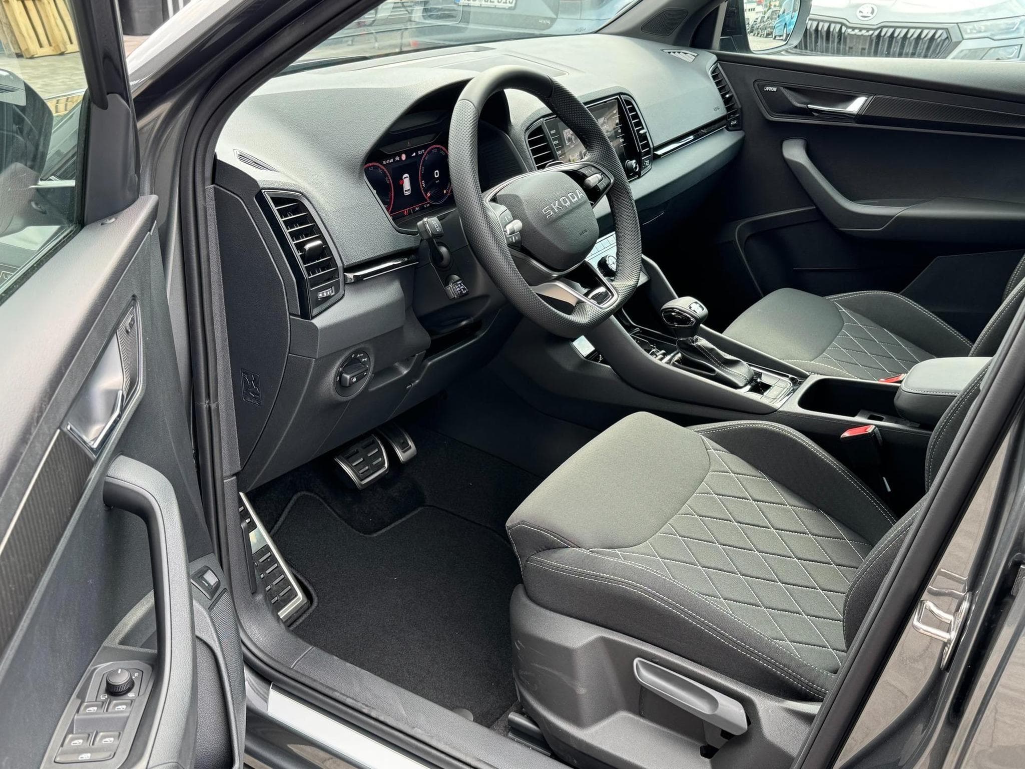 Skoda Karoq Sportline (2026) - Photo 10