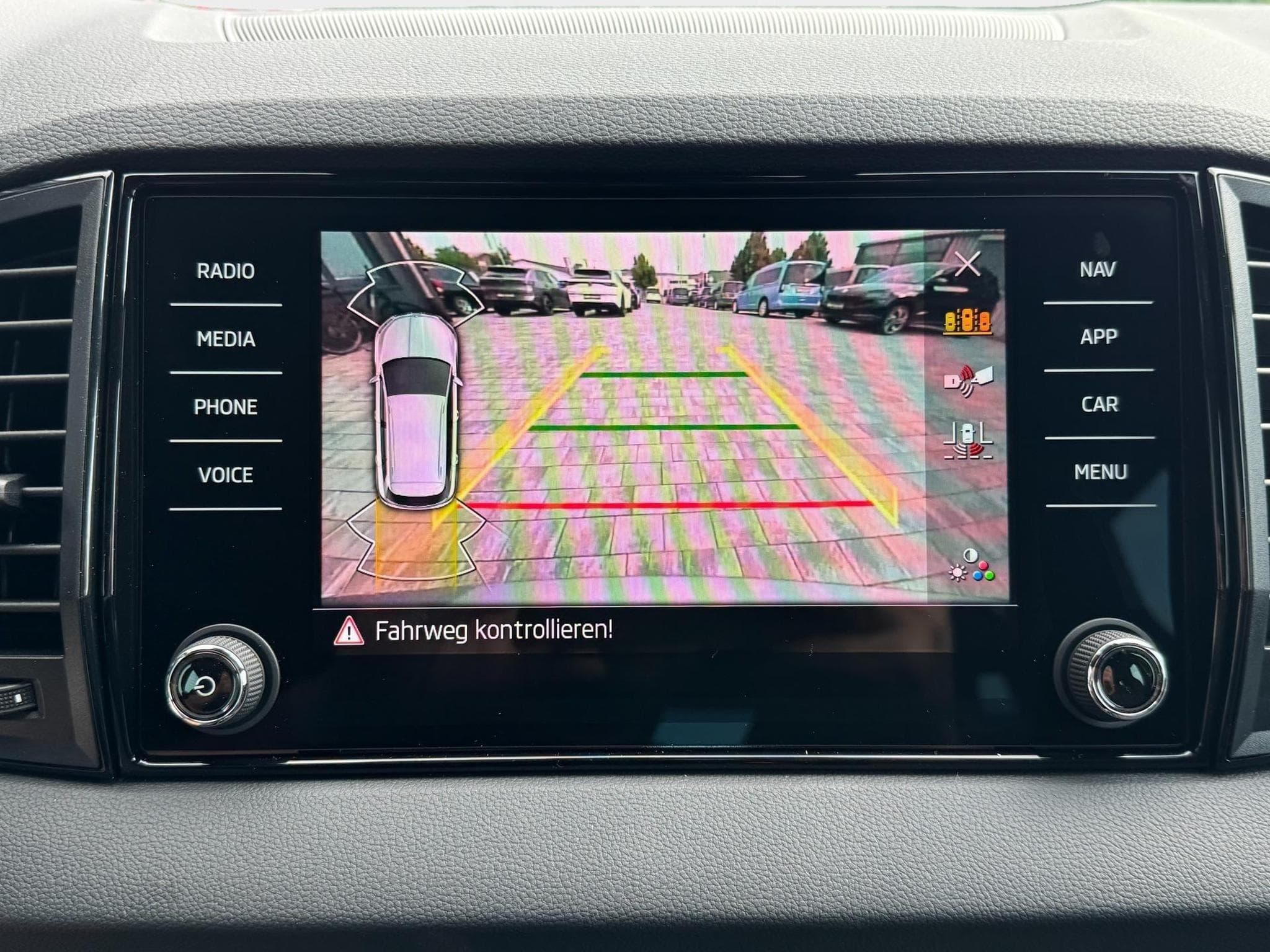 Skoda Karoq Sportline (2026) - Photo 18