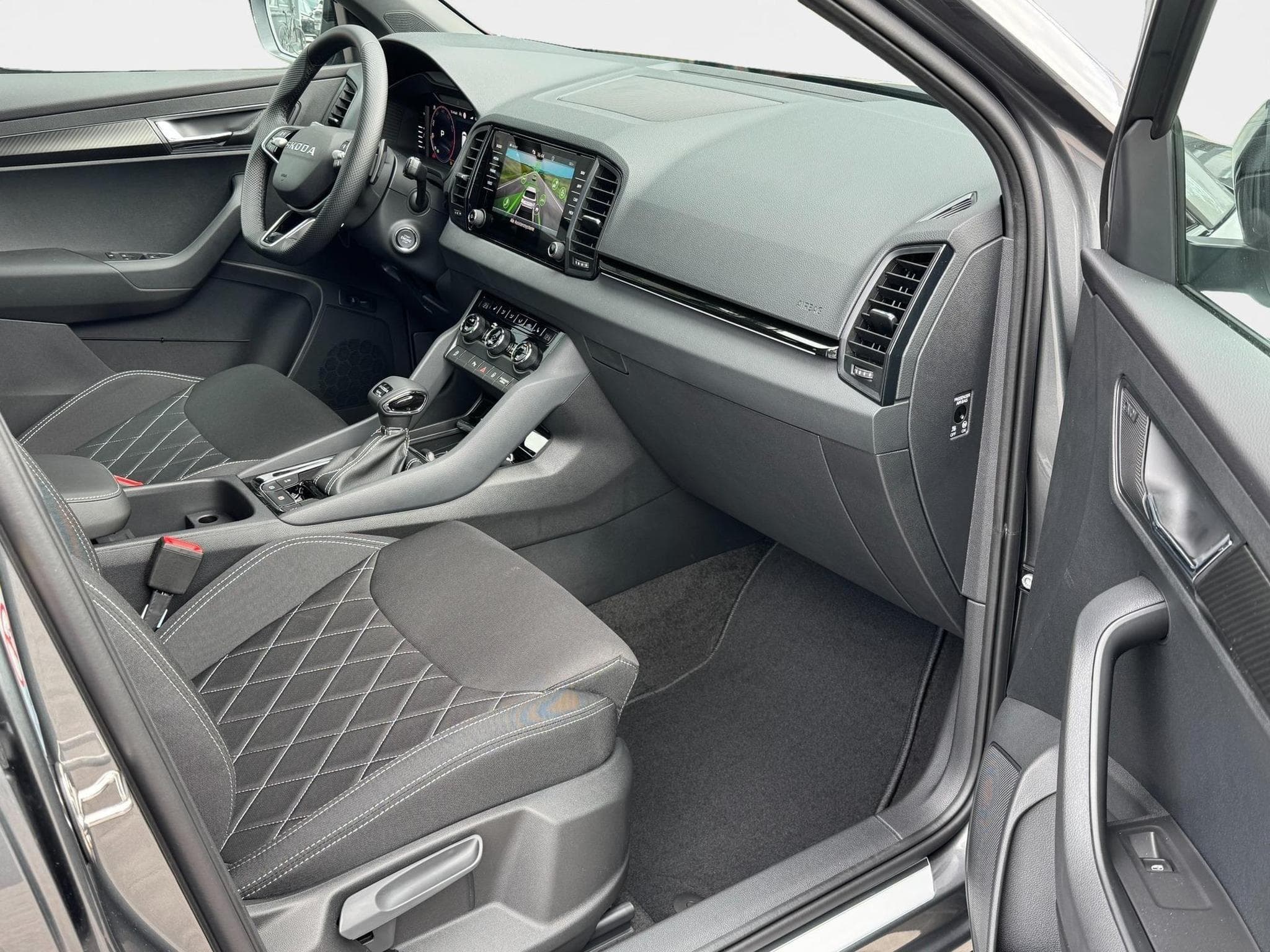 Skoda Karoq Sportline (2026) - Photo 8