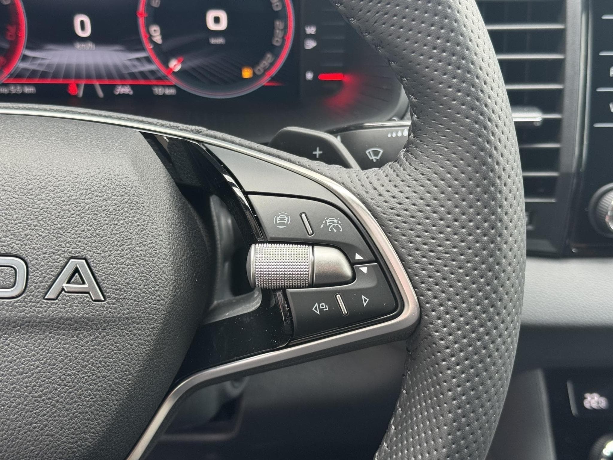 Skoda Karoq Sportline (2026) - Photo 13