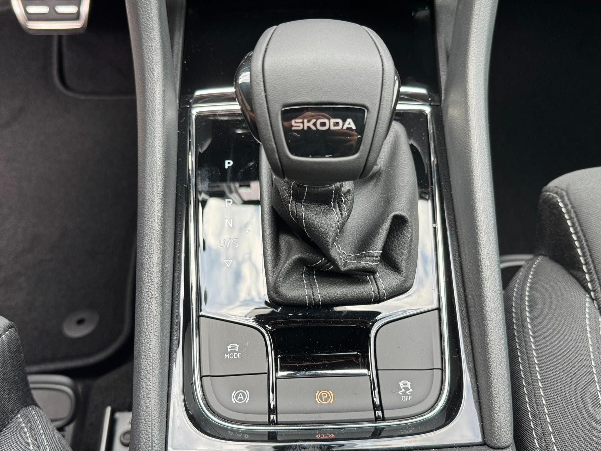 Skoda Karoq Sportline (2026) - Photo 16