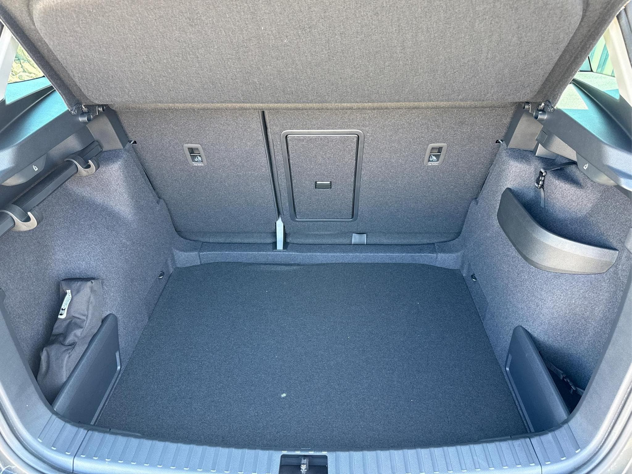 Skoda Karoq EXTRA 2,0 TDI (2026) - Photo 10