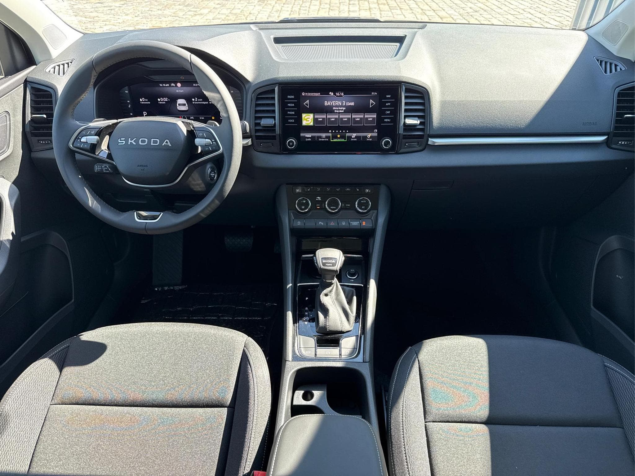 Skoda Karoq EXTRA 2,0 TDI (2026) - Photo 7