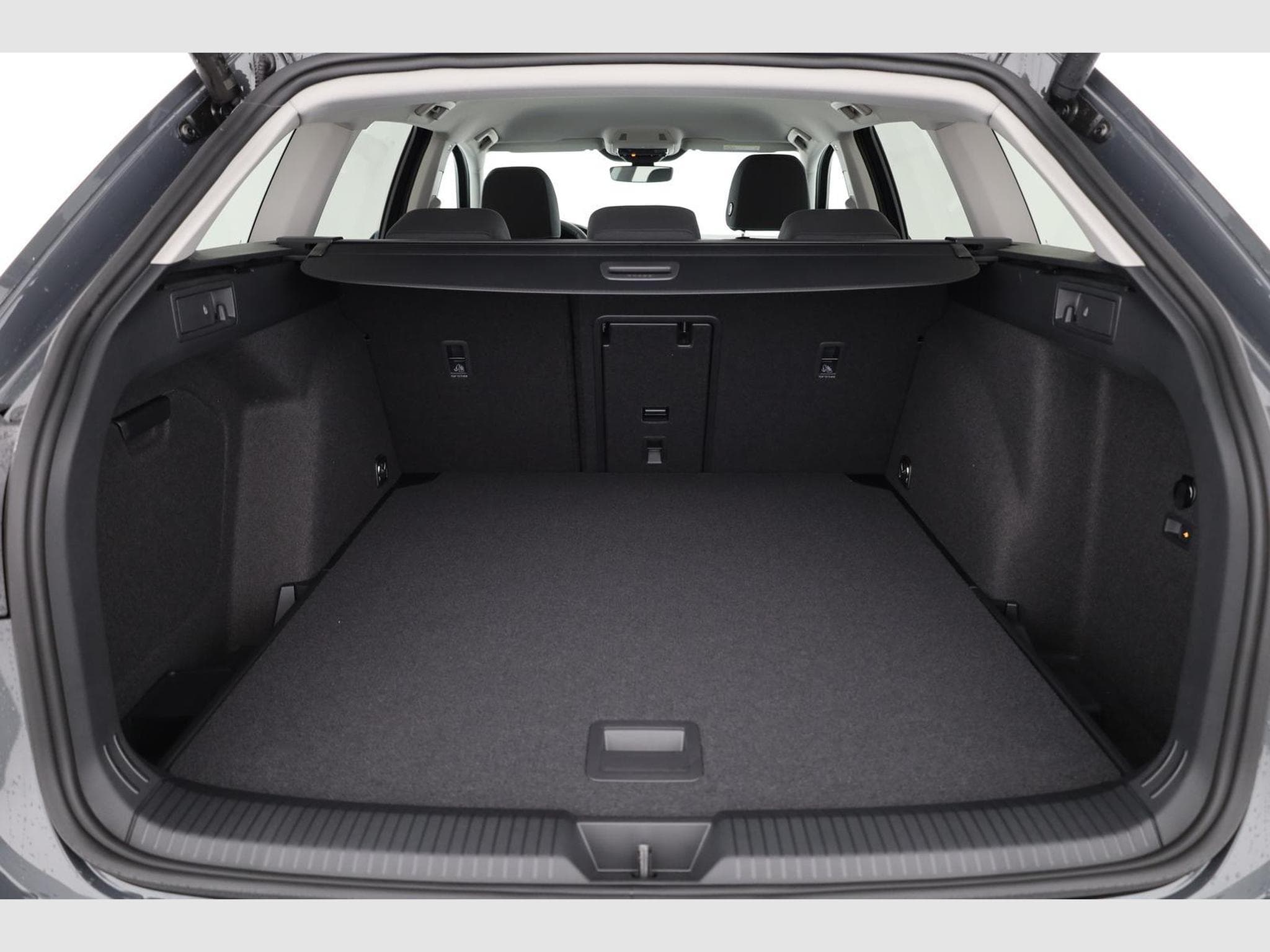 VW Golf Variant 1.5 TSI 110 kW (2026) - Photo 11