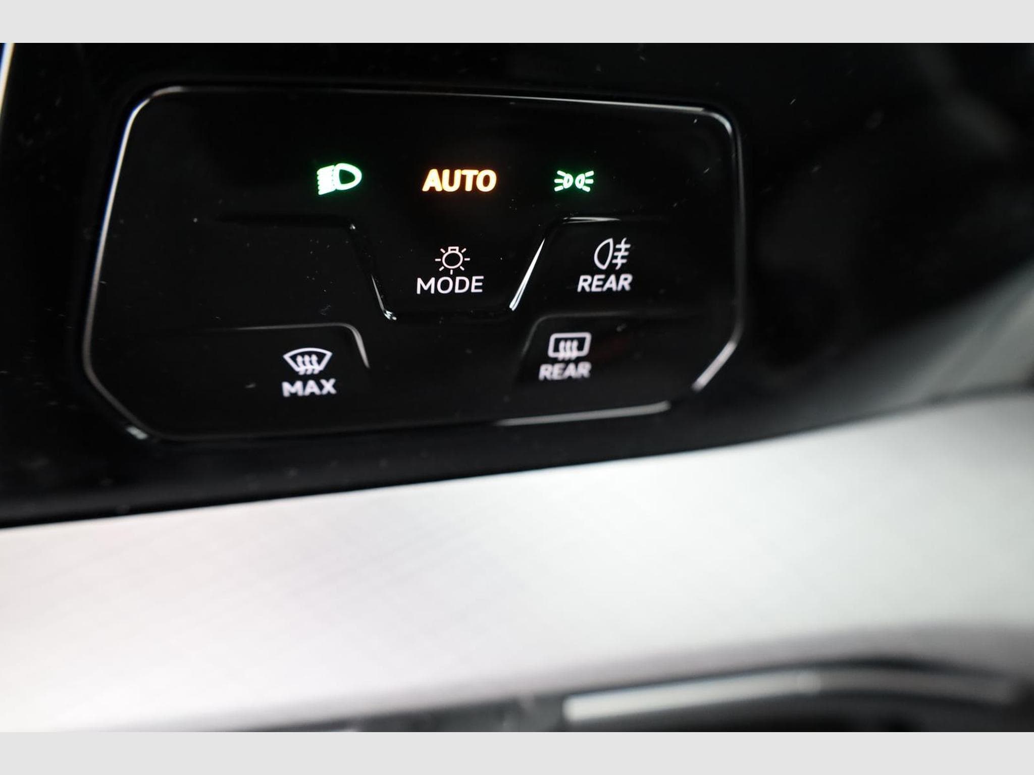 VW Golf Variant 1.5 TSI 110 kW (2026) - Photo 8