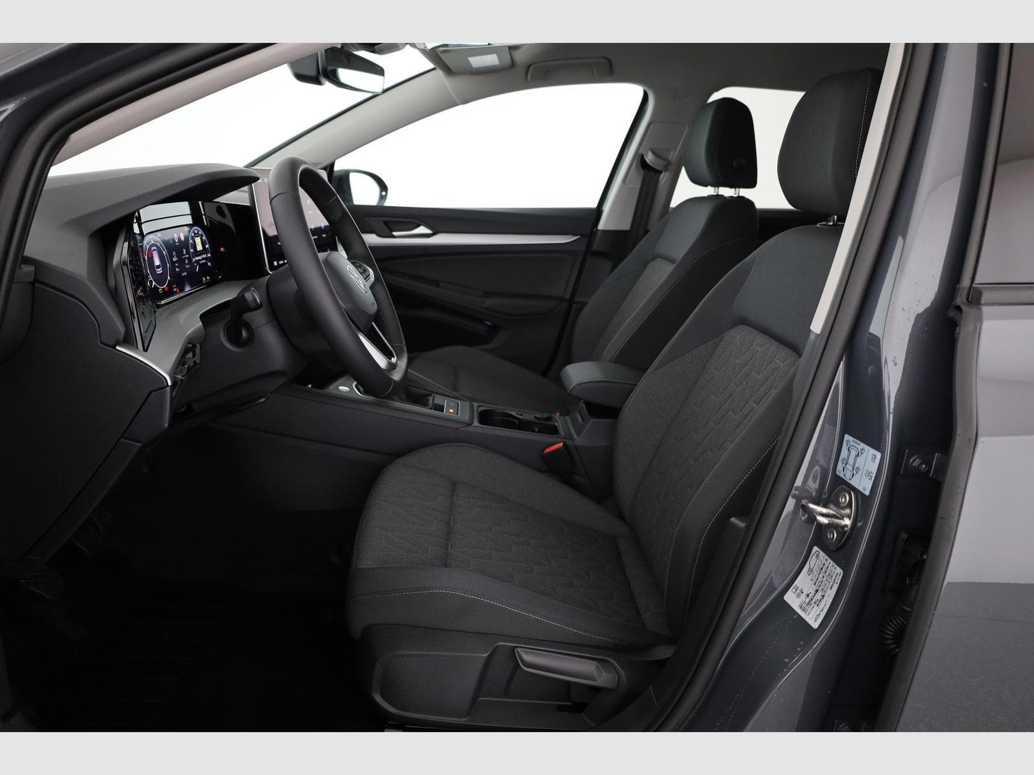 VW Golf Variant 1.5 TSI 110 kW (2026) - Photo 9