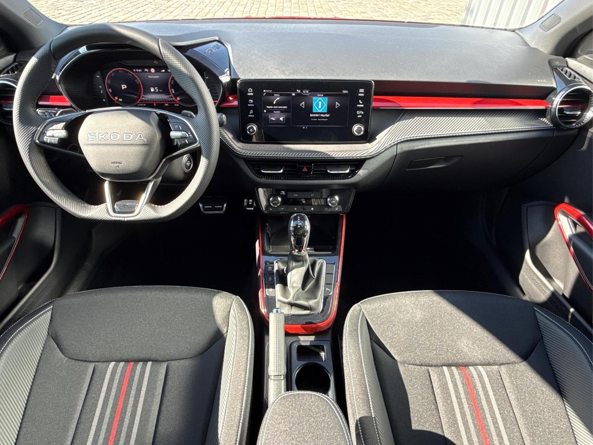 Skoda Fabia Monte Carlo 1.0 (2026) - Photo 7