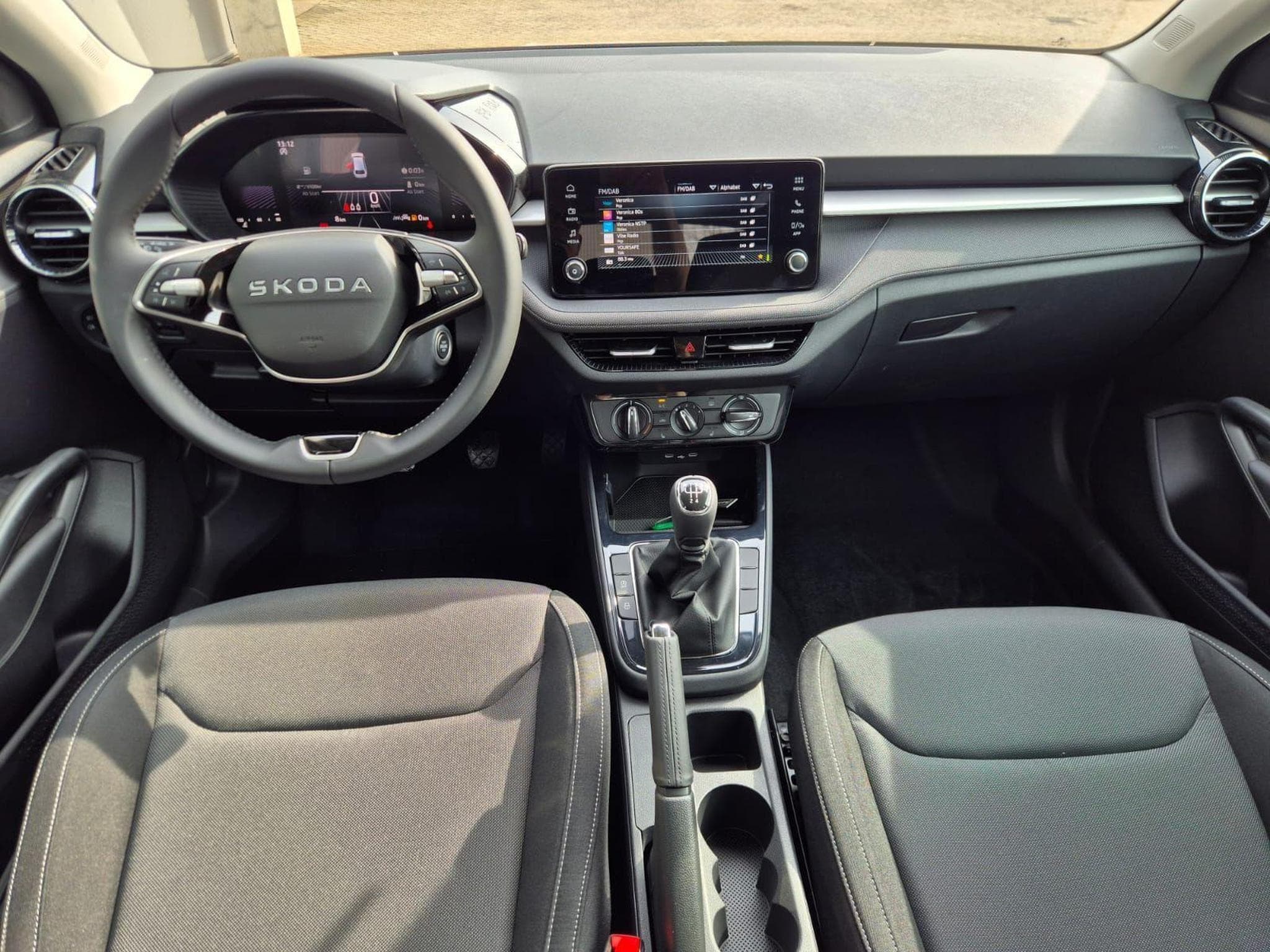 Skoda Fabia 1.0 TSI 95PS (2026) - Photo 10
