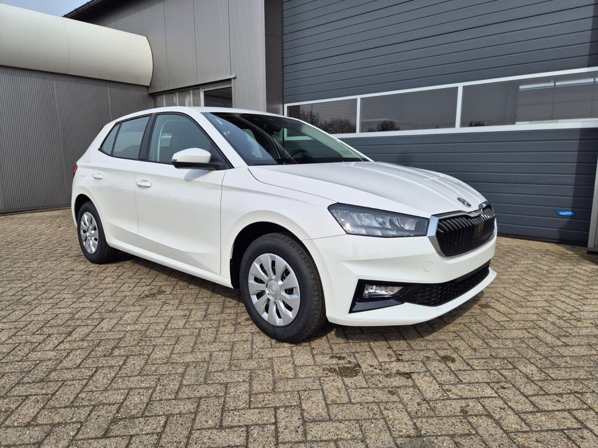 Skoda Fabia 1.0 TSI 95PS (2026) - Photo 3