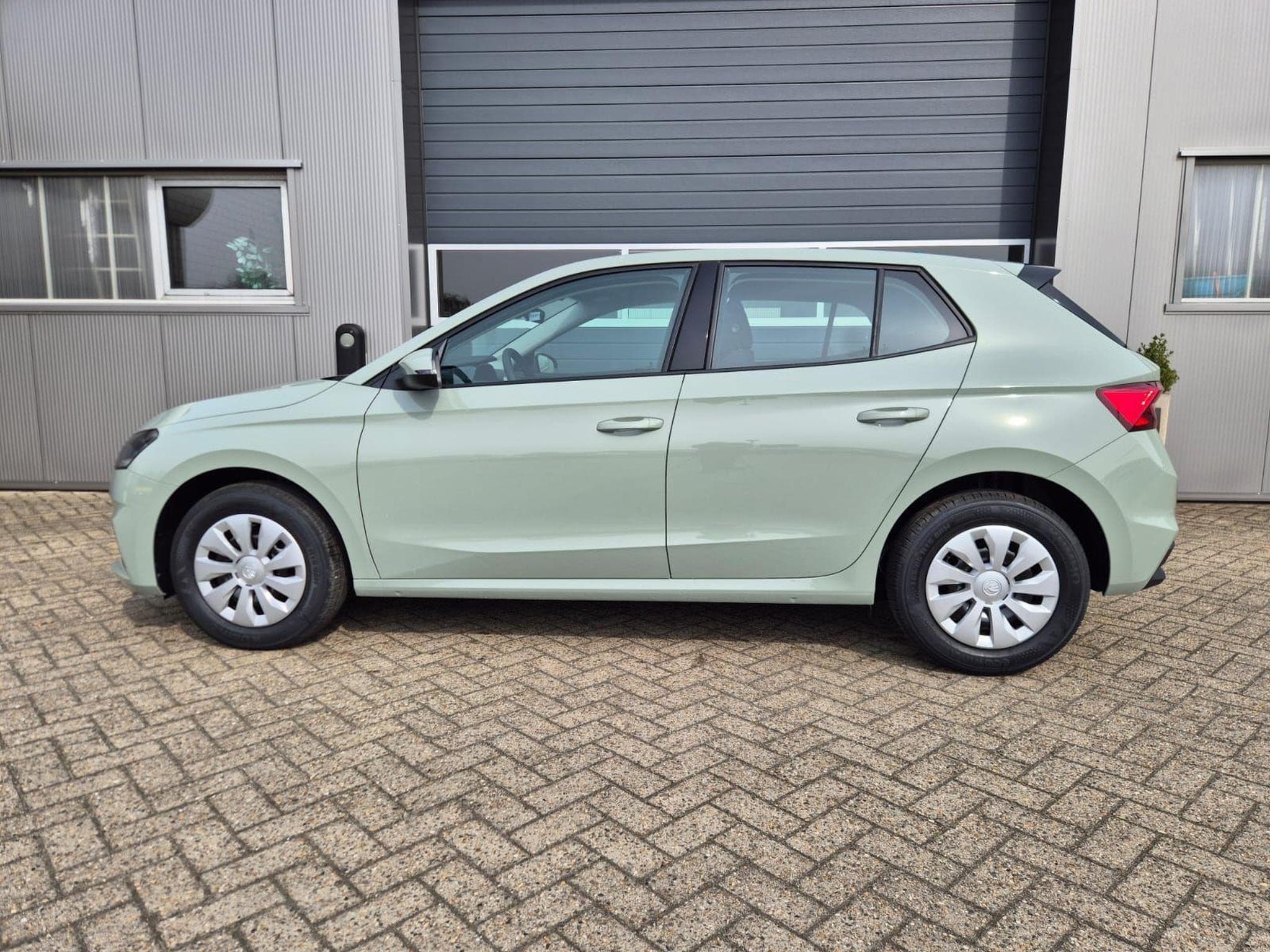 Skoda Fabia 1.0 TSI 95PS (2026) - Photo 2